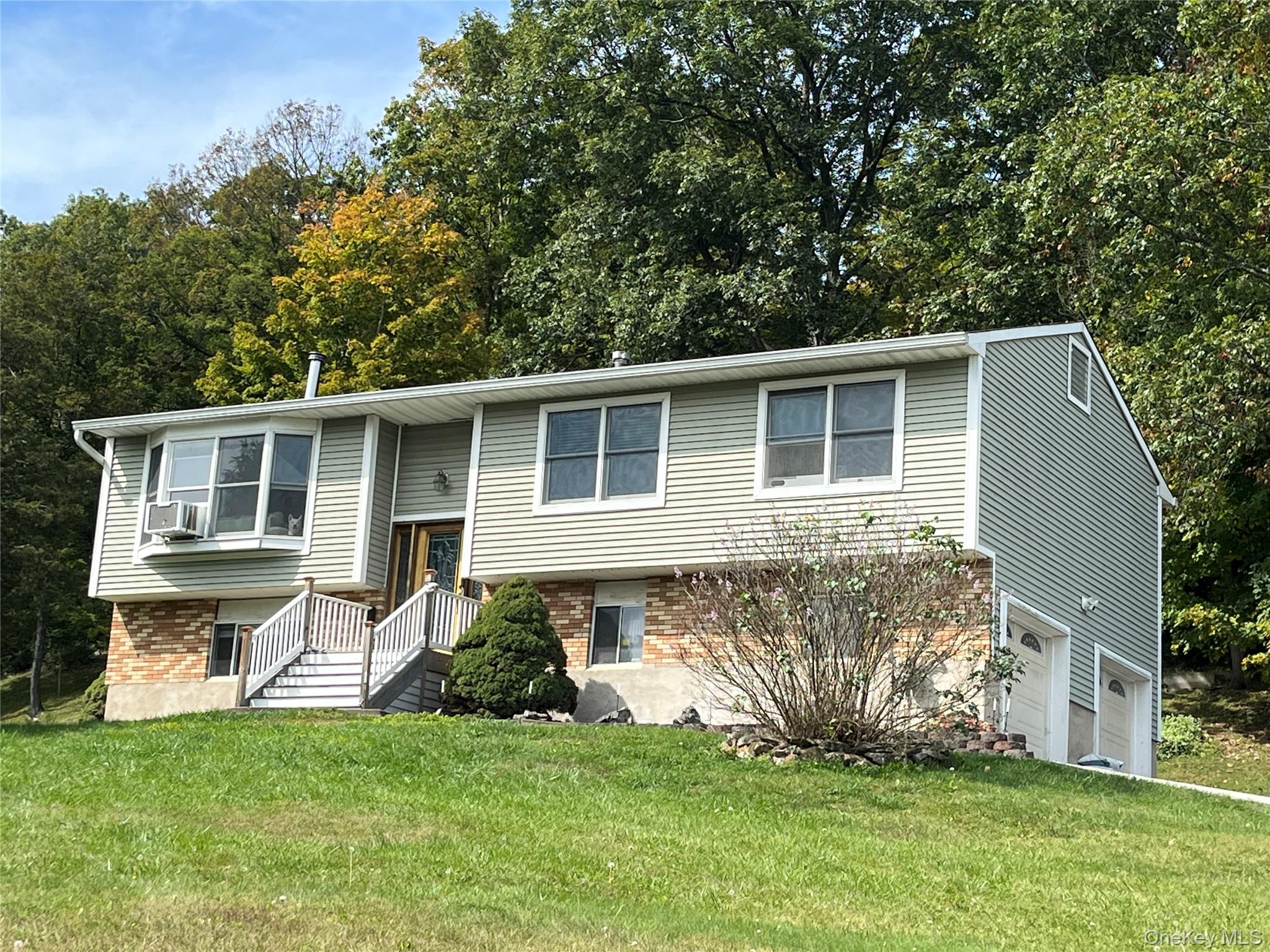 #1 photo, 33 Park Hill Drive, Hopewell Junction , NY 12533