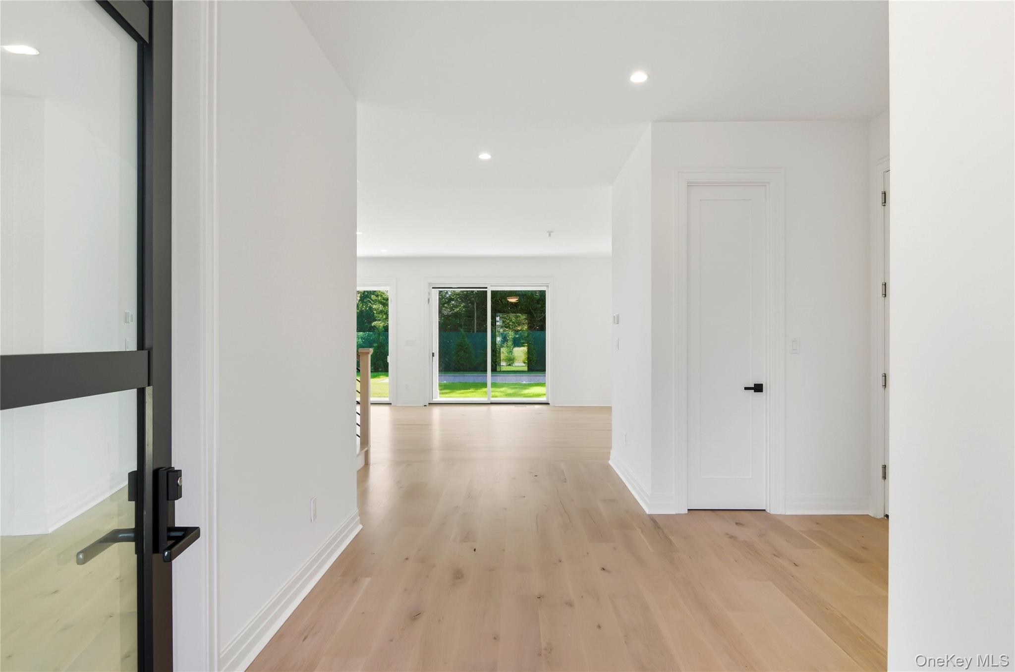 #5 photo, 135 South Road, サフォーク郡 Westhampton , NY 11977