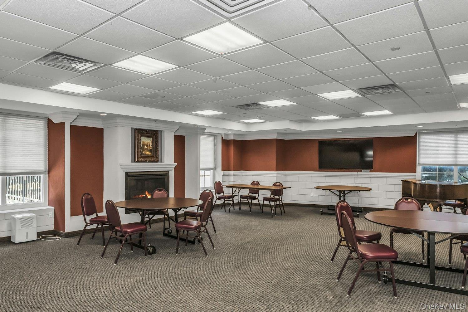 #9 photo, 242 MAPLE Avenue, ナッソー郡 Westbury , NY 11590