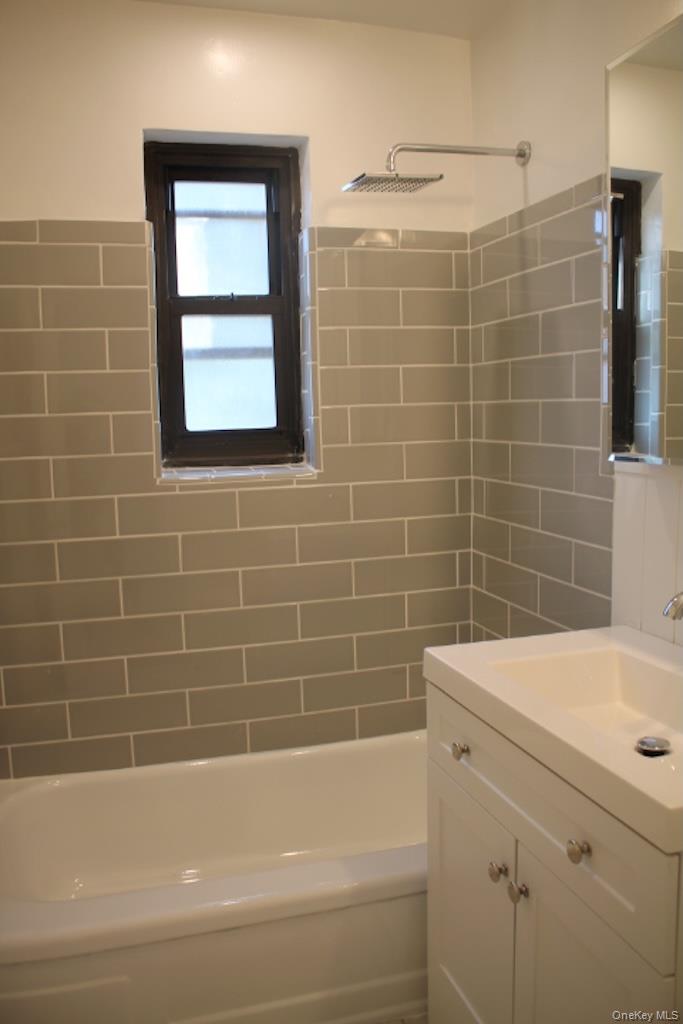 #15 photo, 61 White Oak, New Rochelle , NY 10801