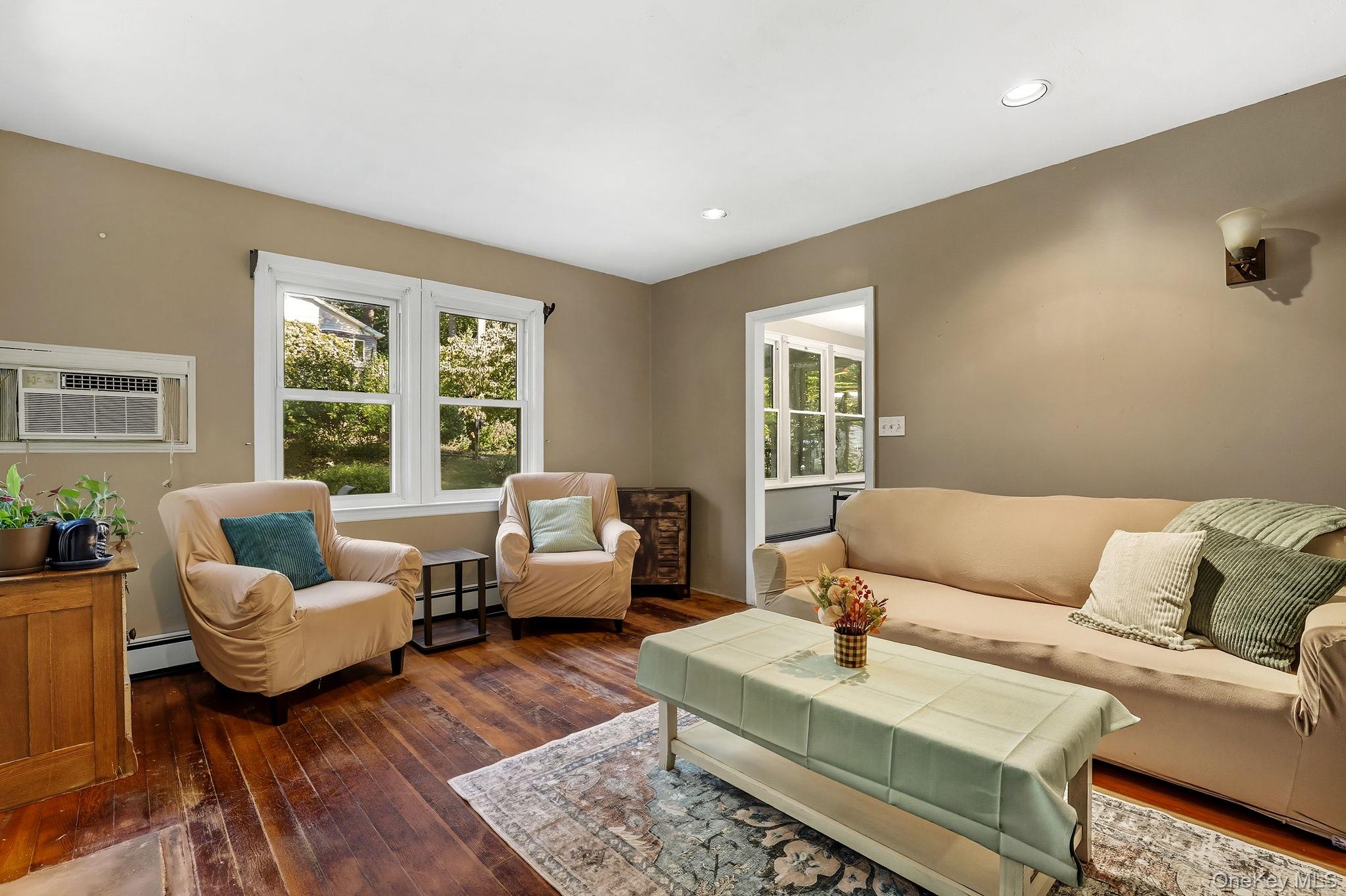 #7 photo, 1639 Mogul Drive, Mohegan Lake , NY 10547