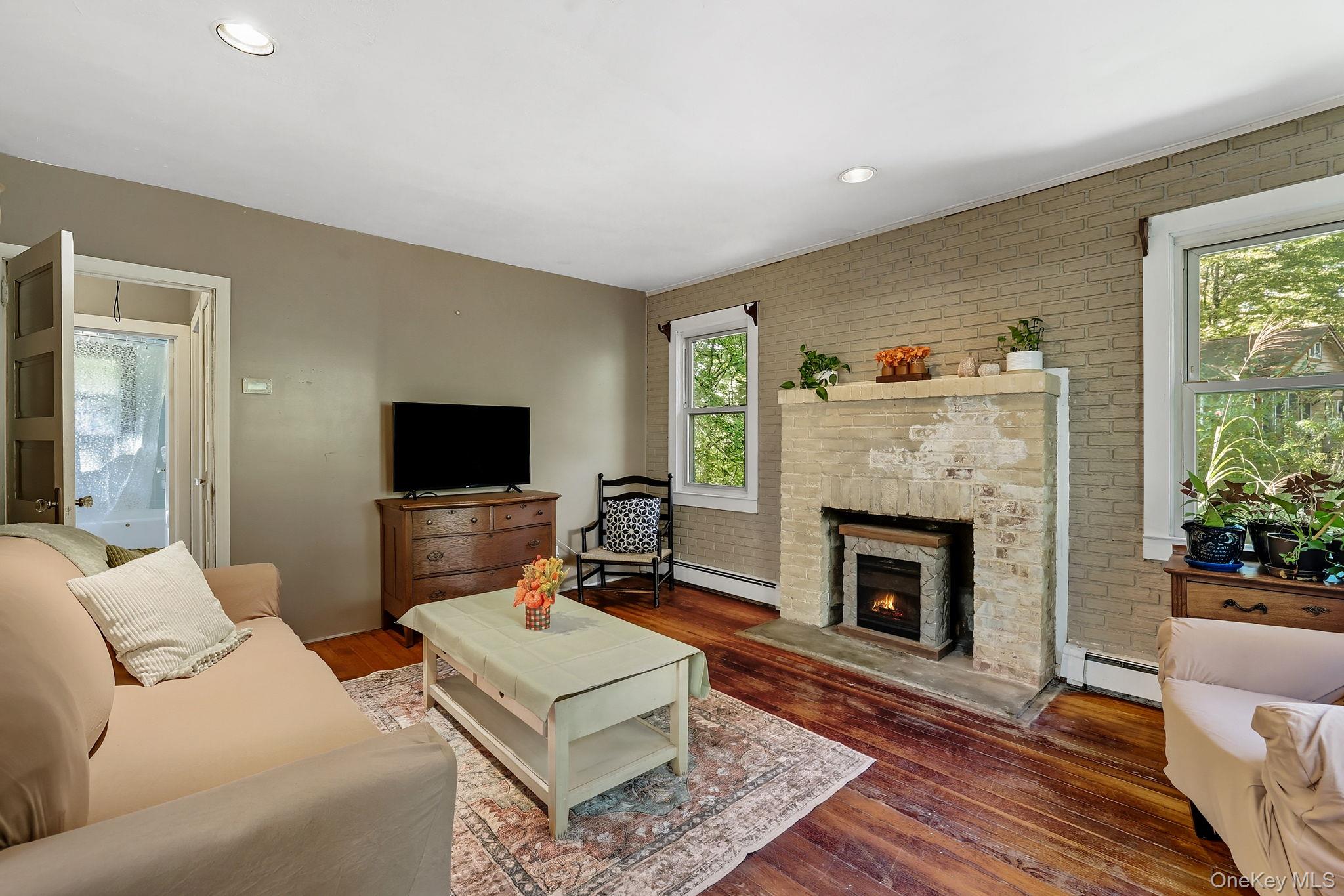 #8 photo, 1639 Mogul Drive, Mohegan Lake , NY 10547