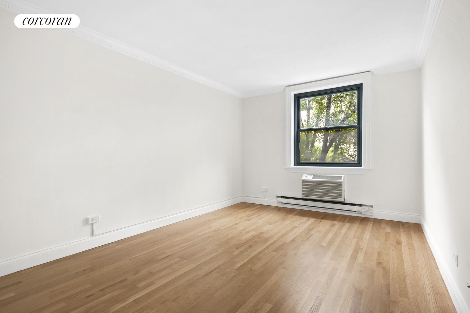 #9 photo, 133 BARROW Street, West Village , NY 10014