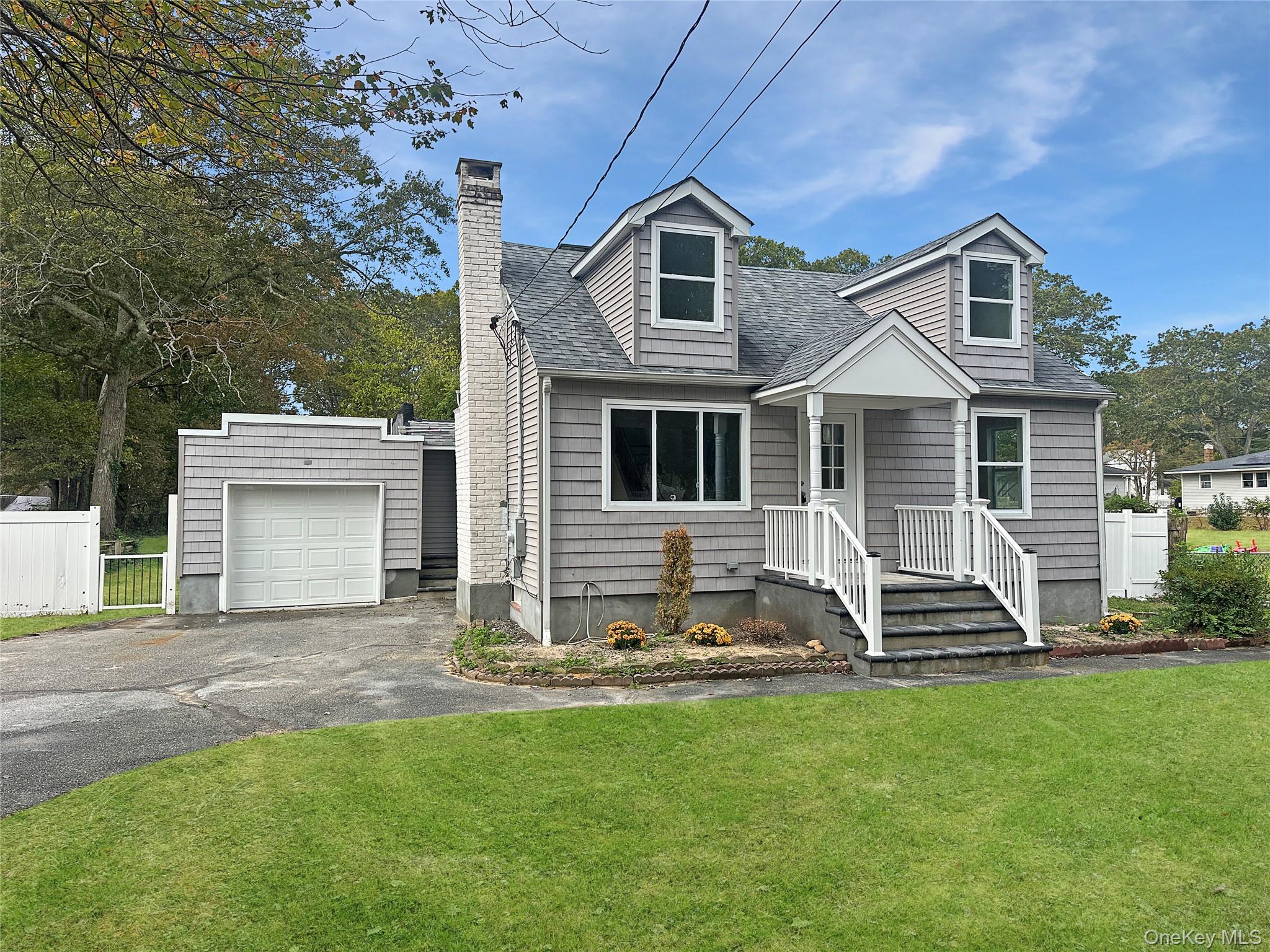 #1 photo, 86 Wilson Avenue, سوفولك Medford , NY 11763