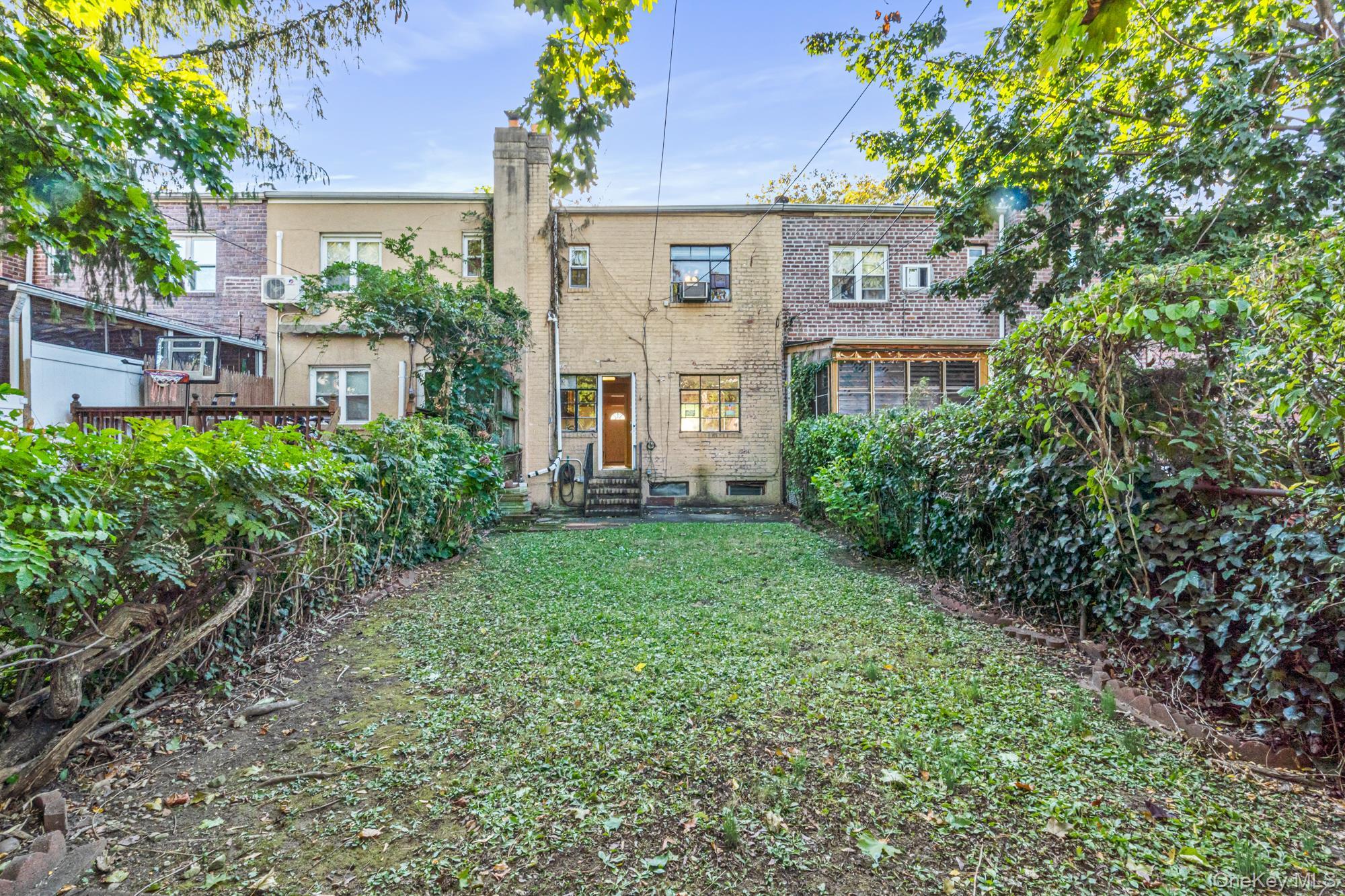 #9 photo, 58-15 Clearview Expressway, Bayside , NY 11364