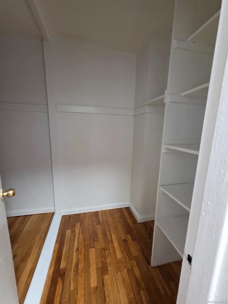 #8 photo, 55-25 98th Place, クイーンズ区 Corona , NY 11368