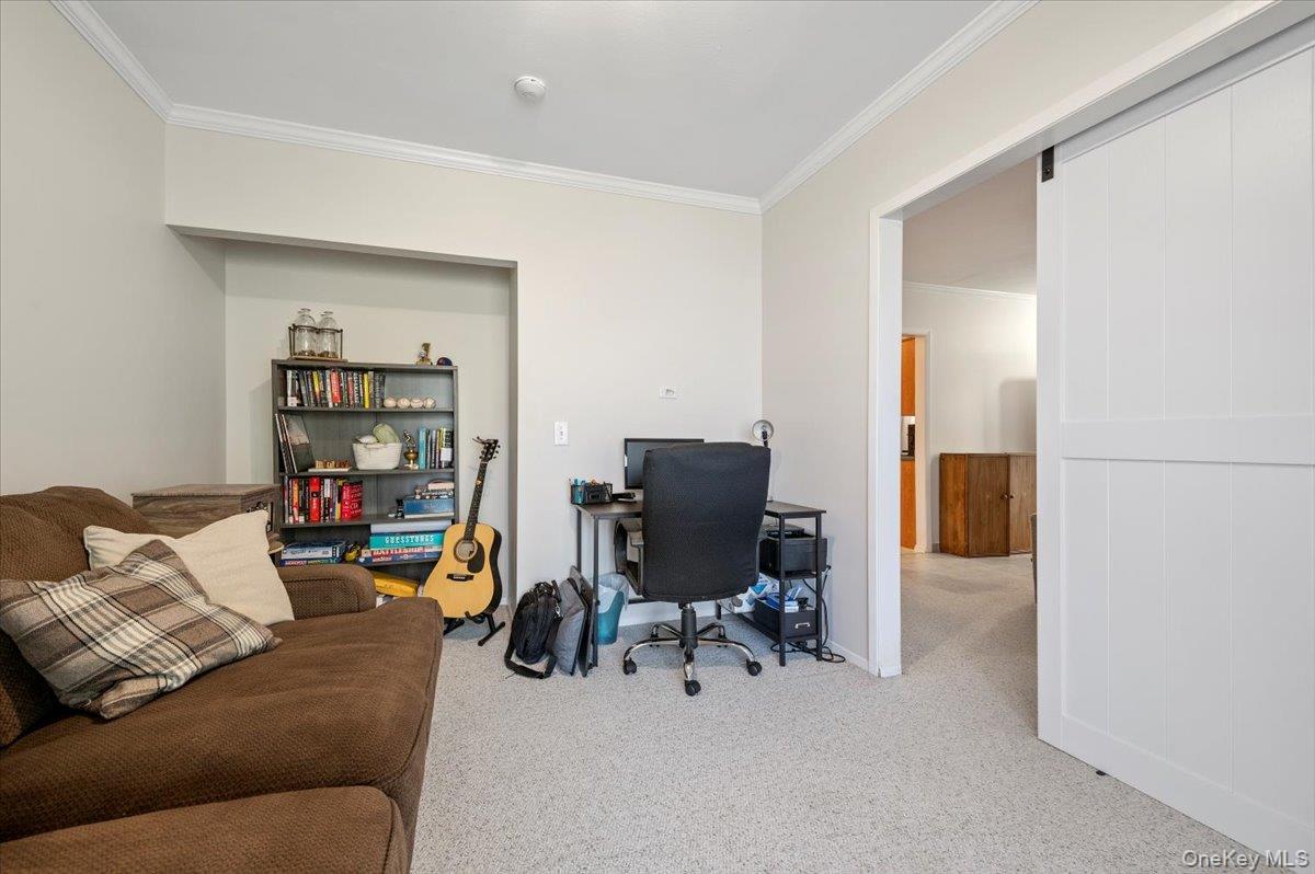 #13 photo, 75 Eric Drive, サフォーク郡 Middle Island , NY 11953