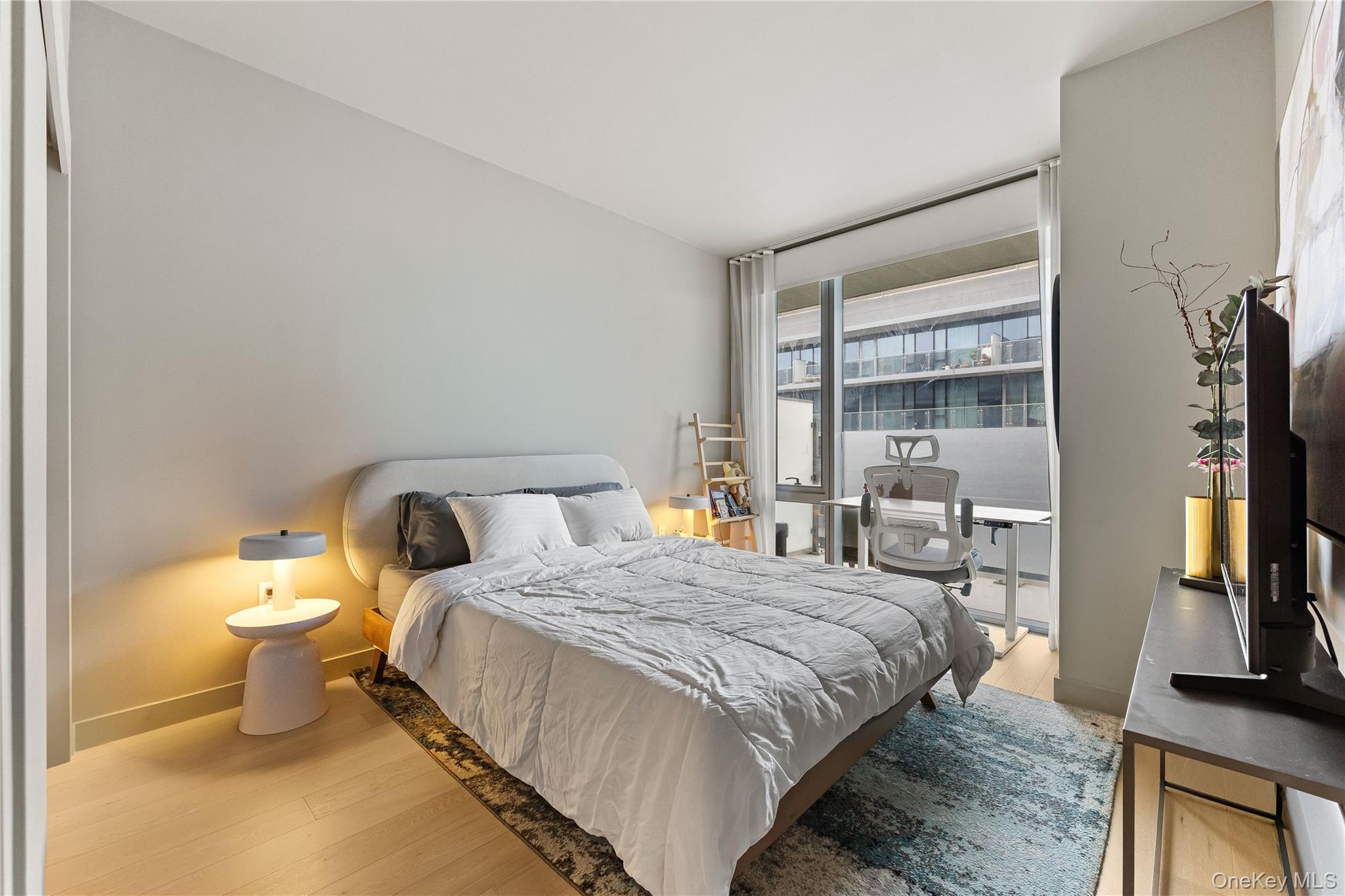 #13 photo, 131-01 40th Road, クイーンズ区 Flushing , NY 11354