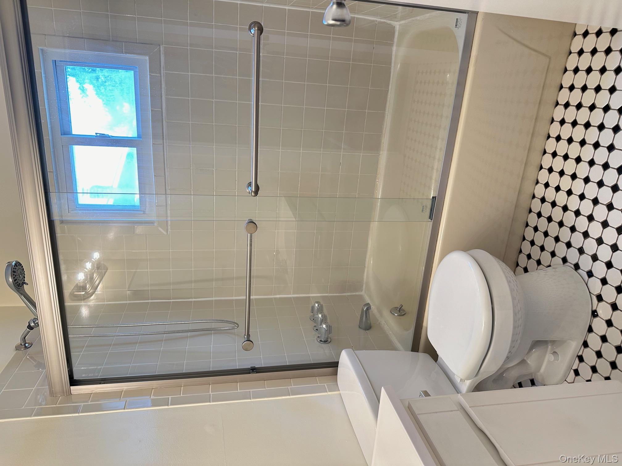 #9 photo, 30 Meade Avenue, Bethpage , NY 11714