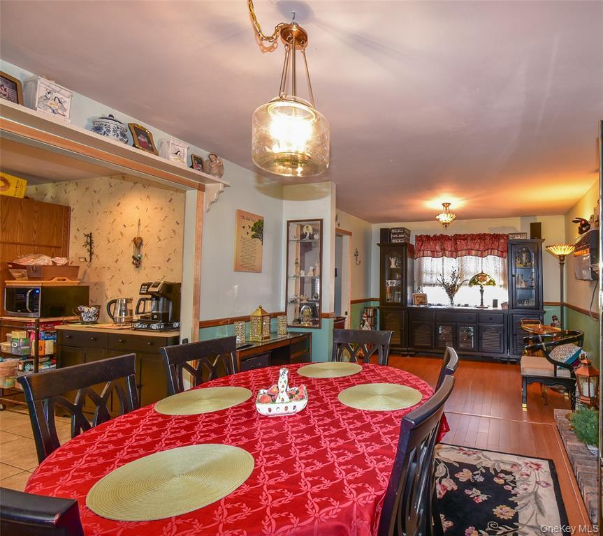 #8 photo, 337 Mount Sinai Coram Road, Mount Sinai , NY 11766