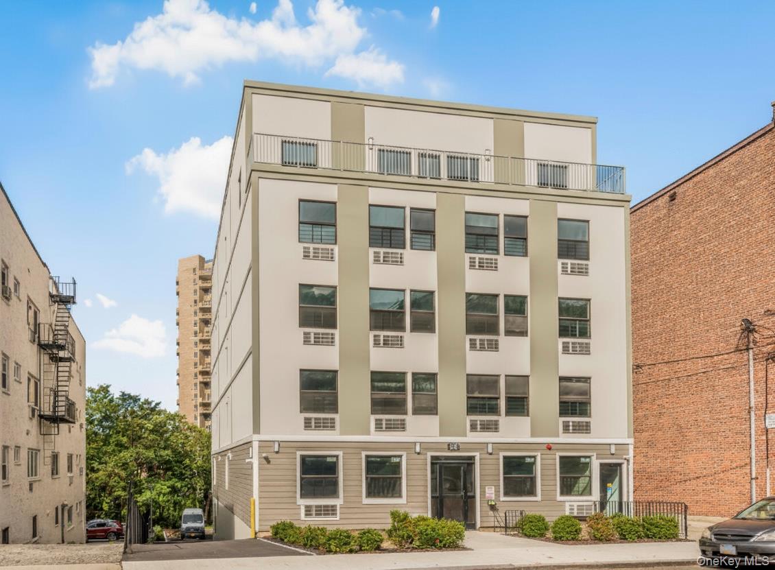 #1 photo, 409 Warburton Avenue, Yonkers , NY 10701