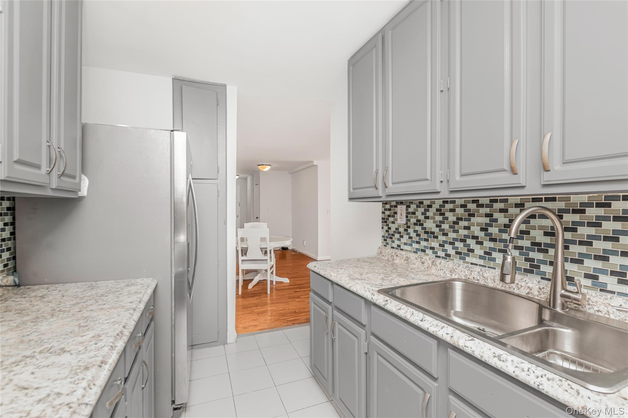 #14 photo, 679 Warburton Avenue, Yonkers , NY 10701