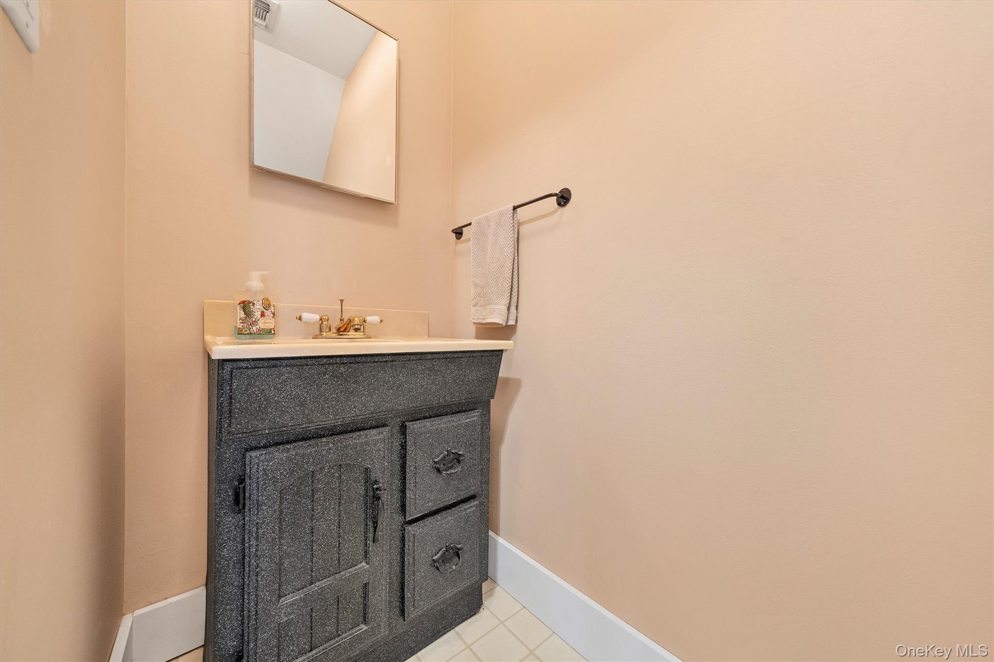 #18 photo, 29 The Rise, Warwick , NY 10990