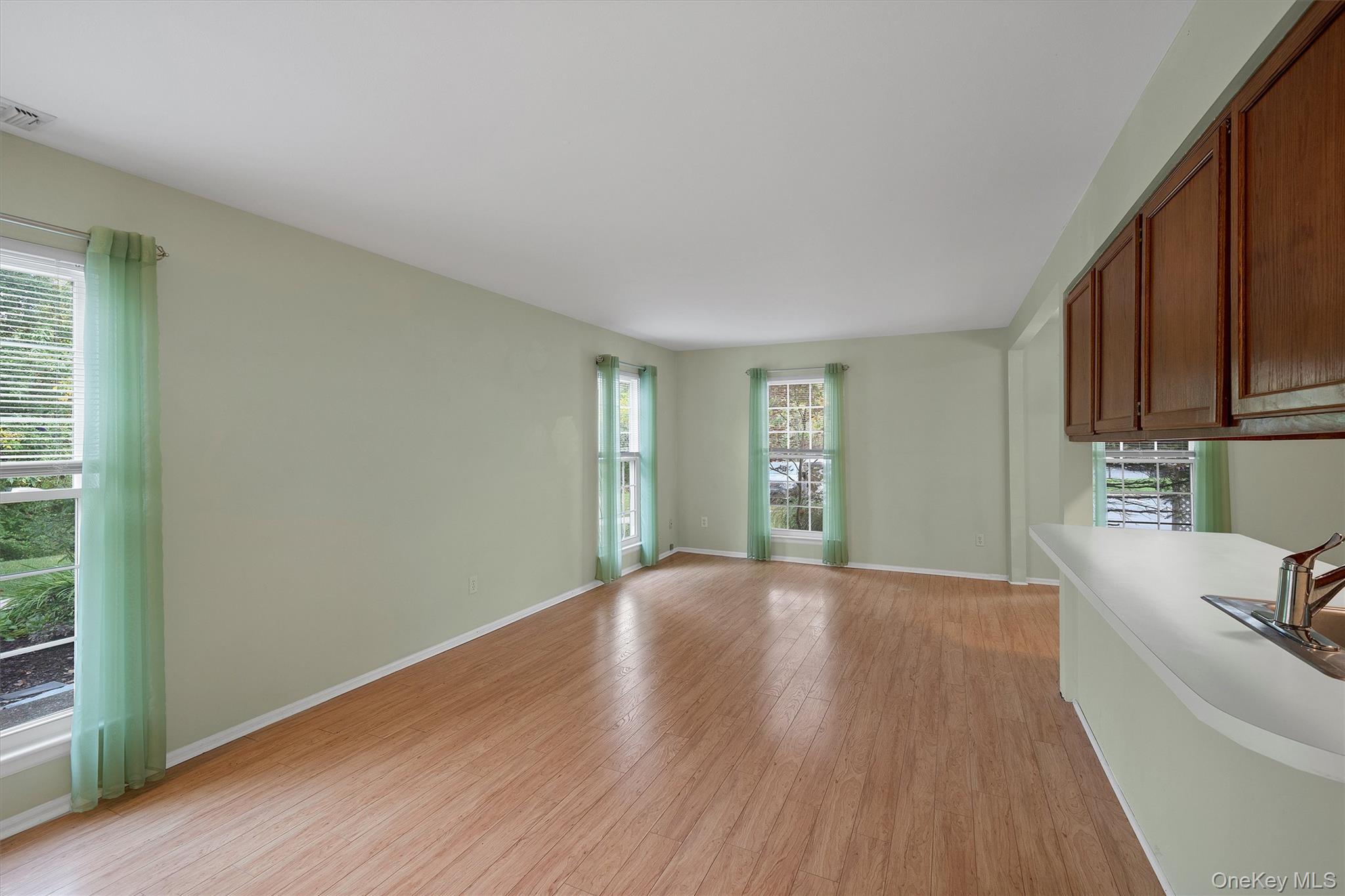 #6 photo, 29 The Rise, Warwick , NY 10990