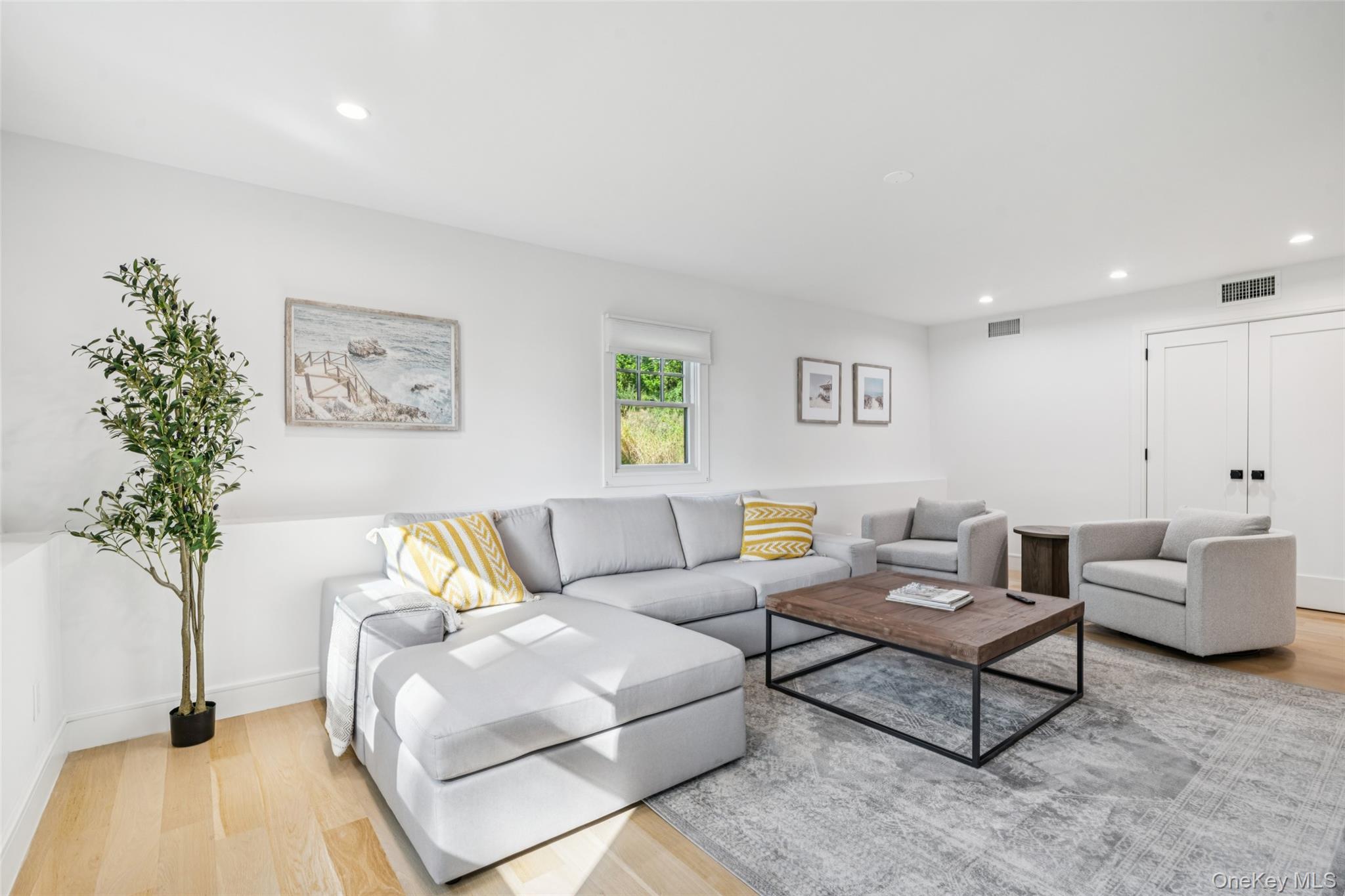 #13 photo, 6 Atterbury Road, サフォーク郡 Southampton , NY 11968