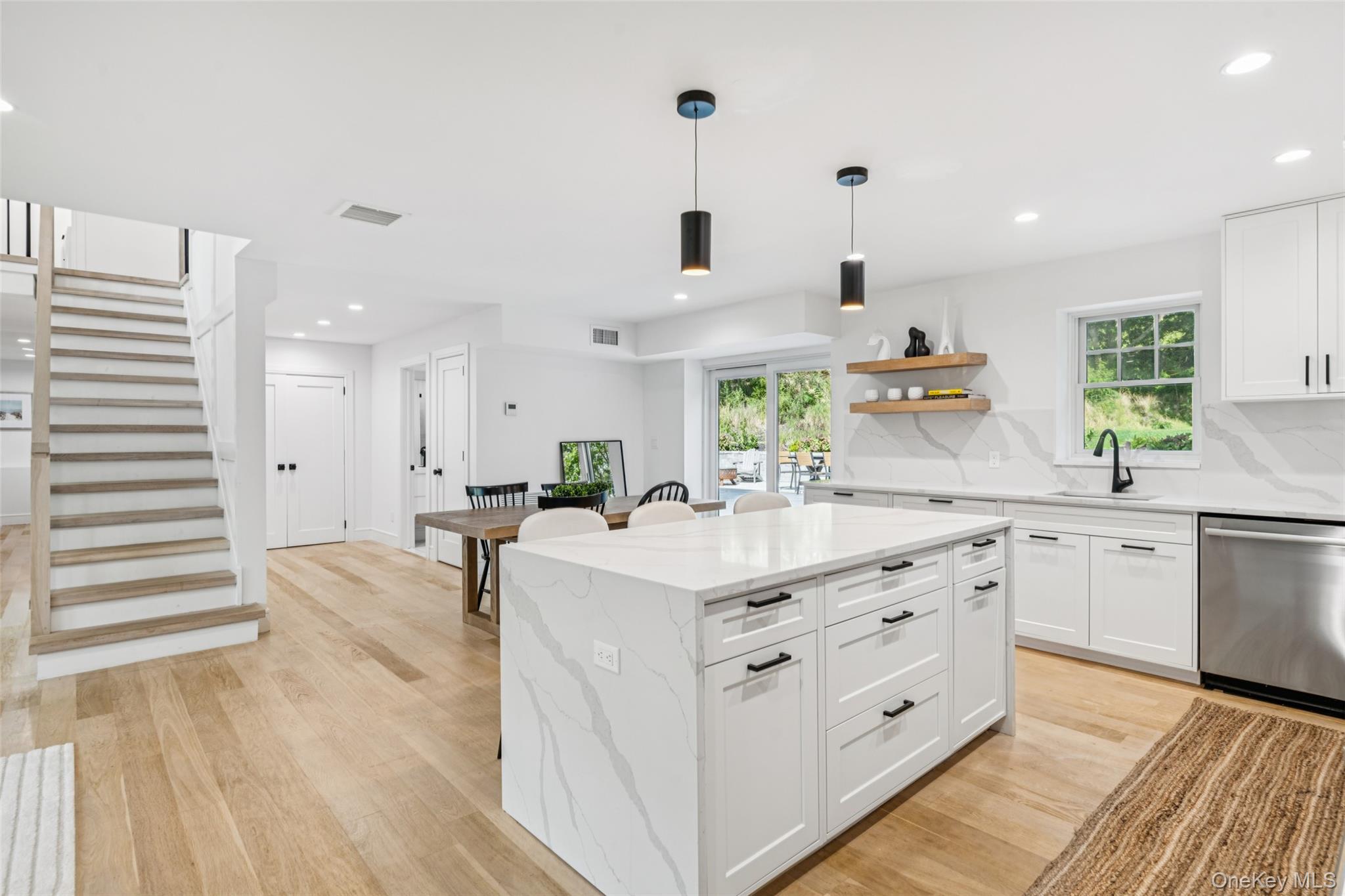 #16 photo, 6 Atterbury Road, サフォーク郡 Southampton , NY 11968