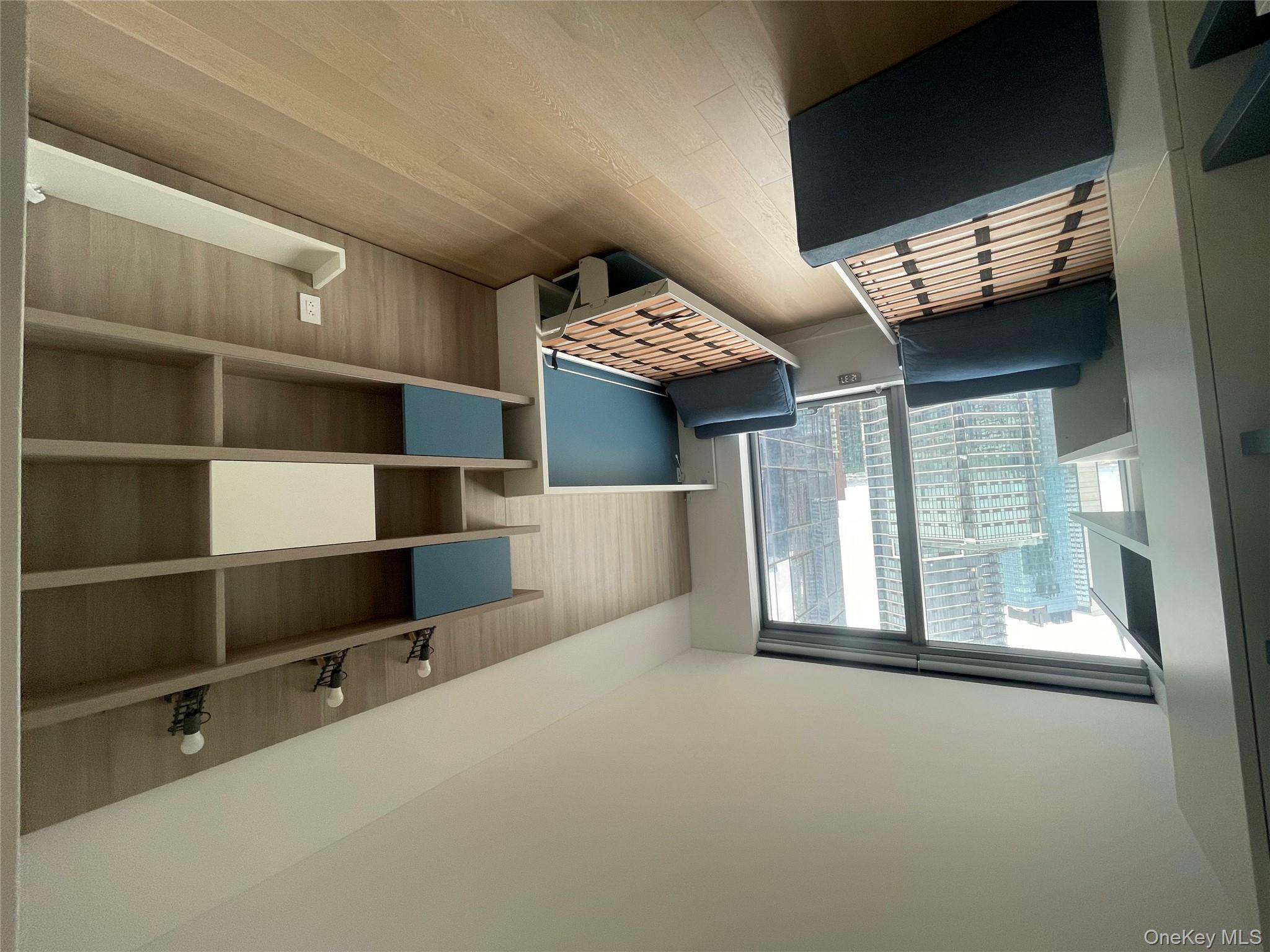 #4 photo, 23-15 44th dr, Long Island City , NY 11101