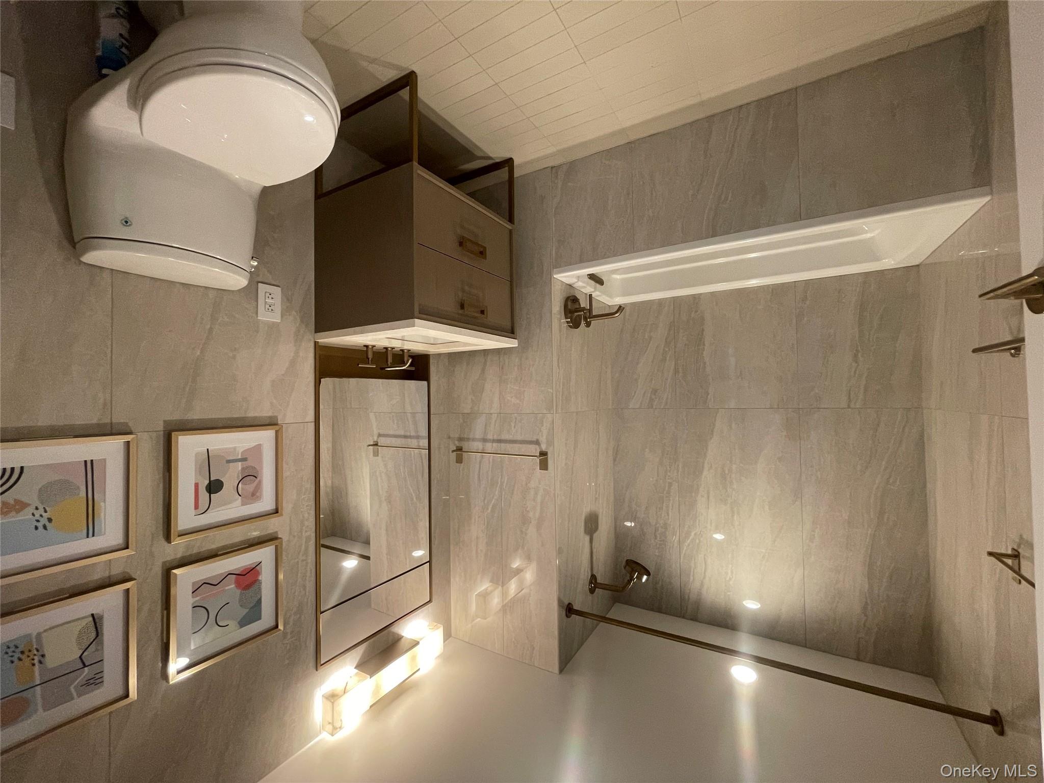 #7 photo, 23-15 44th dr, Long Island City , NY 11101