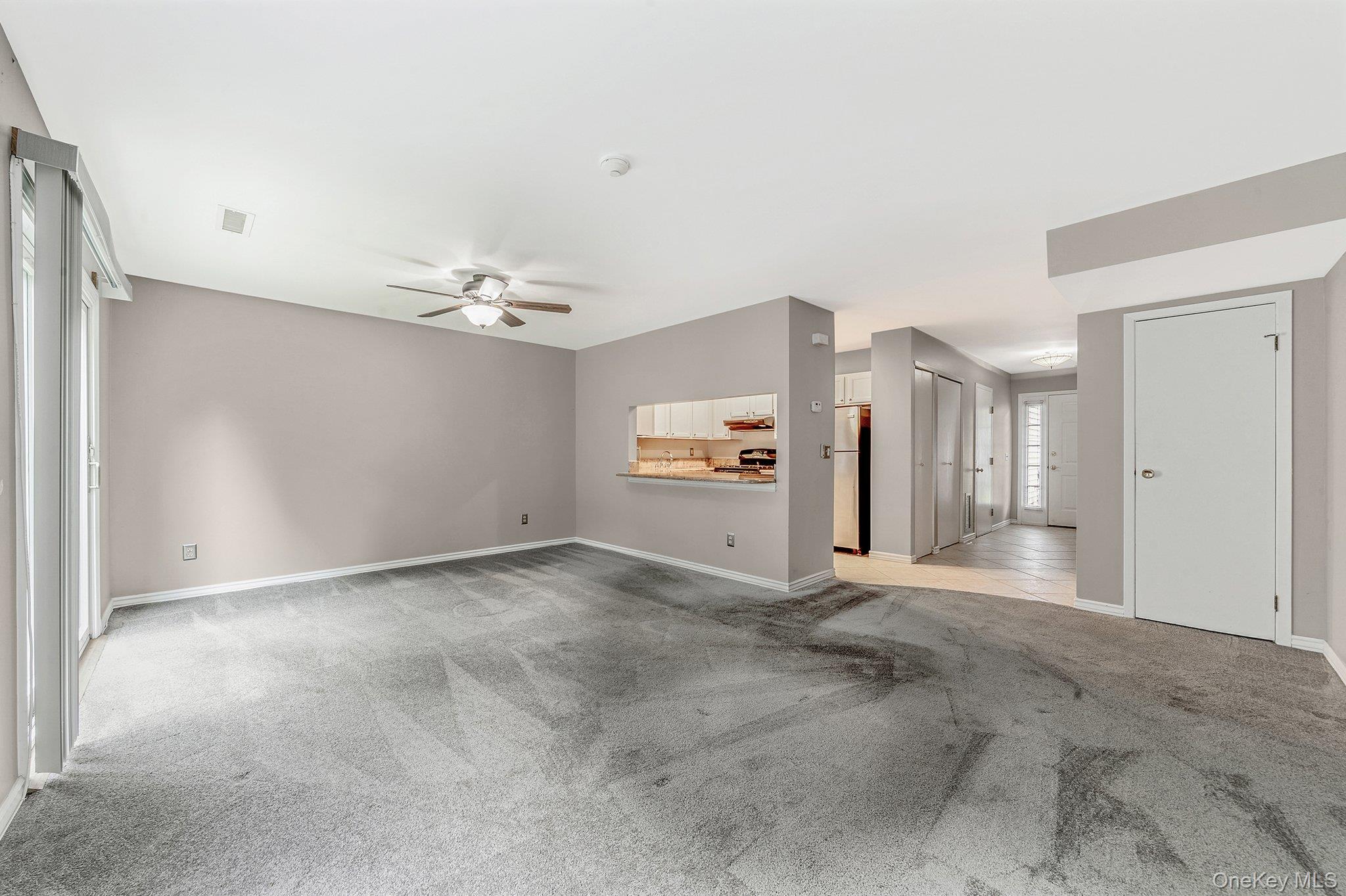 #6 photo, 908 Sara Circle, サフォーク郡 Port Jefferson Station , NY 11776