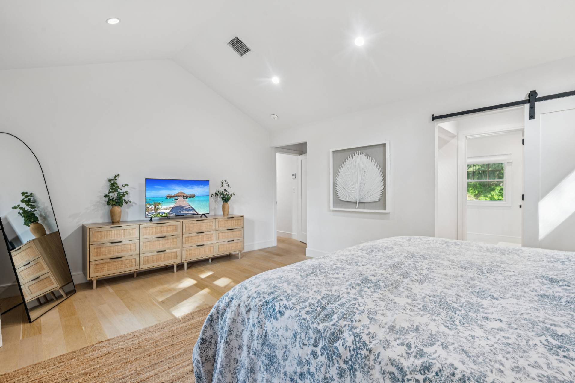 #24 photo, 6 Atterbury Road, サフォーク郡 Southampton , NY 11968