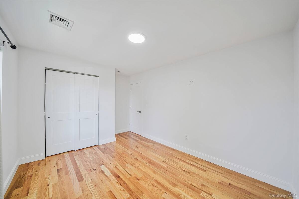 #14 photo, 41 Eldridge Avenue, Hempstead , NY 11550