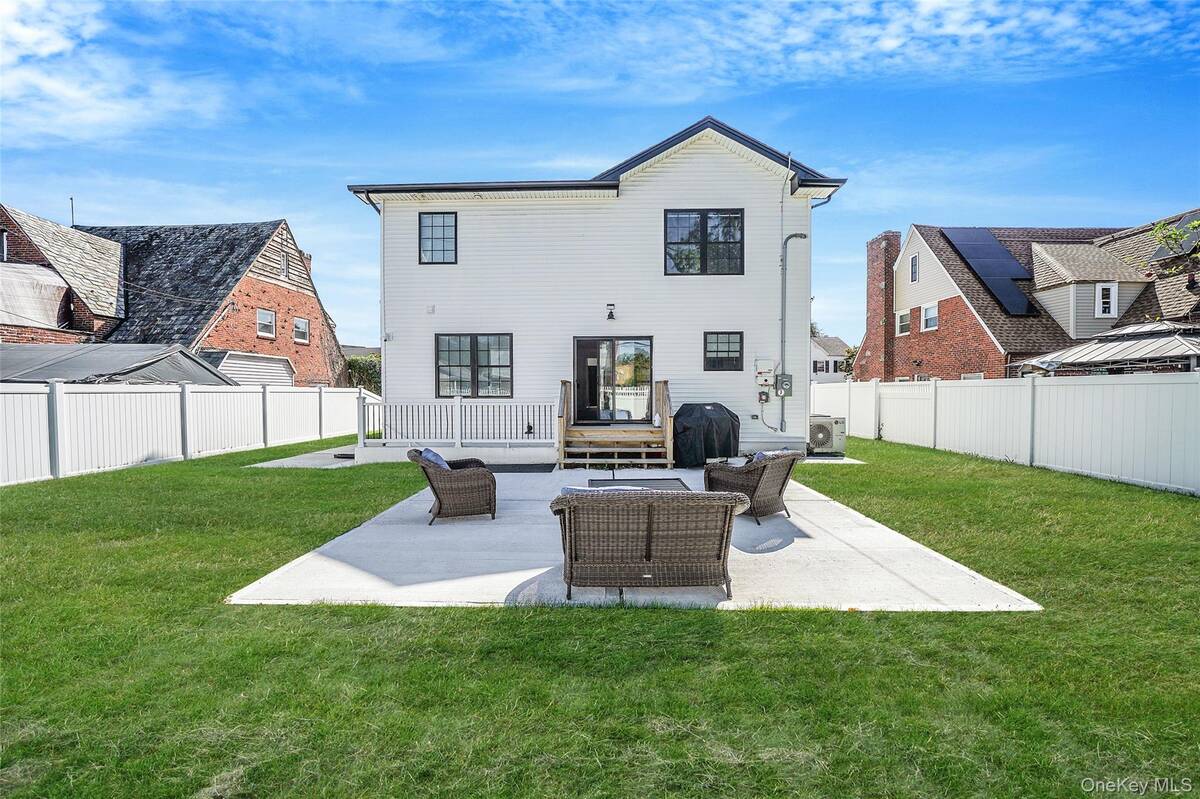 #36 photo, 41 Eldridge Avenue, Hempstead , NY 11550