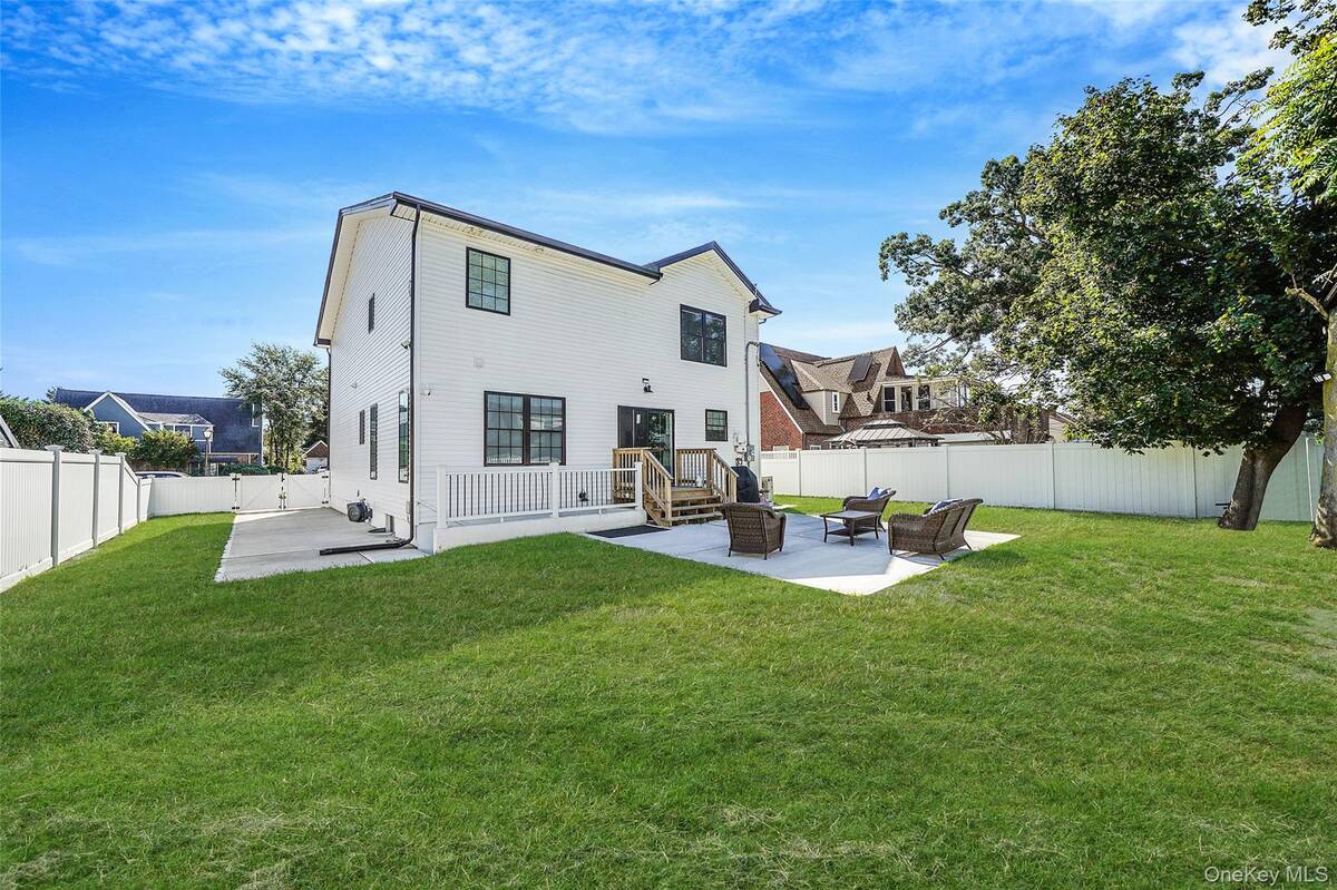 #37 photo, 41 Eldridge Avenue, Hempstead , NY 11550