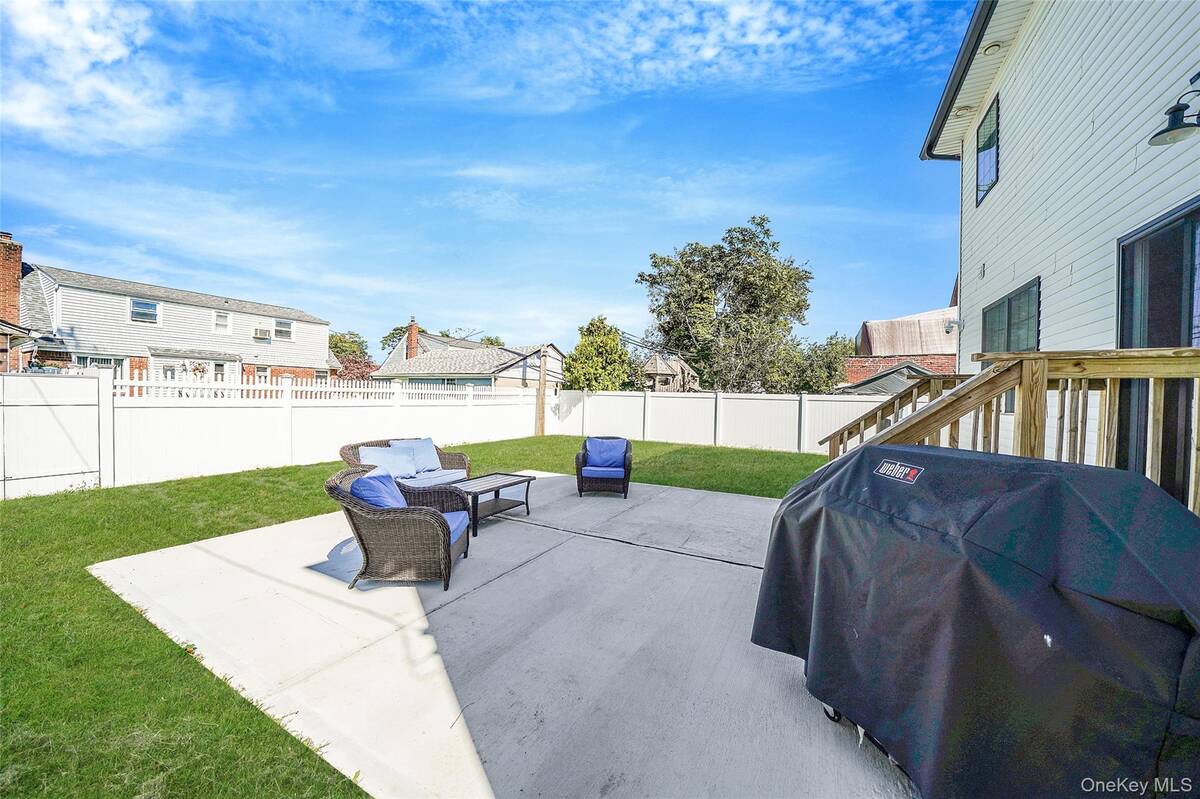 #38 photo, 41 Eldridge Avenue, Hempstead , NY 11550