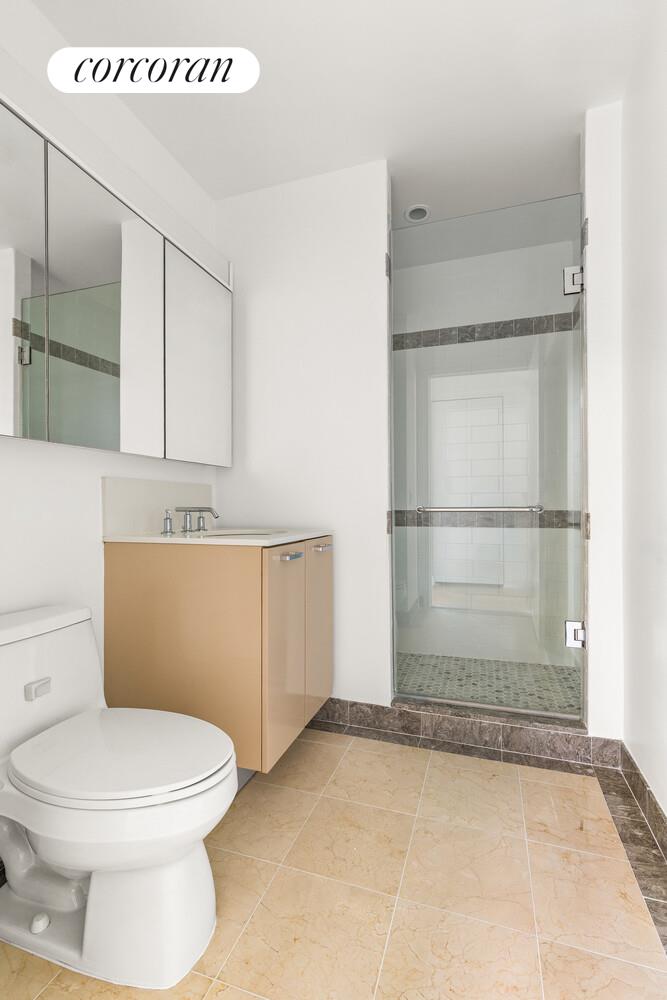 #12 photo, 415 MAIN Street, マンハッタン Roosevelt Island , NY 10044