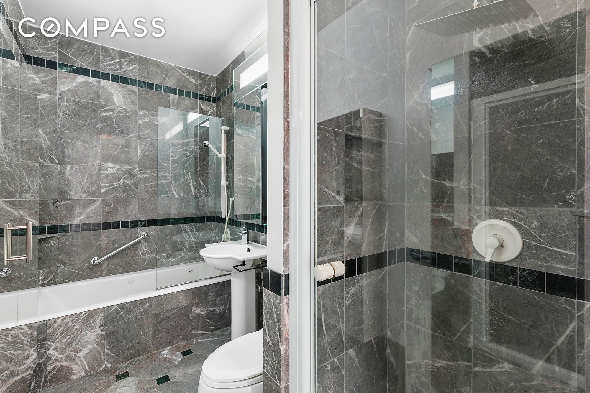 #5 photo, 250 E 54th Street, Midtown East , NY 10022