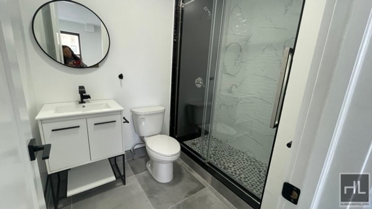 #13 photo, 237 Utica Avenue, Crown Heights , NY 11213