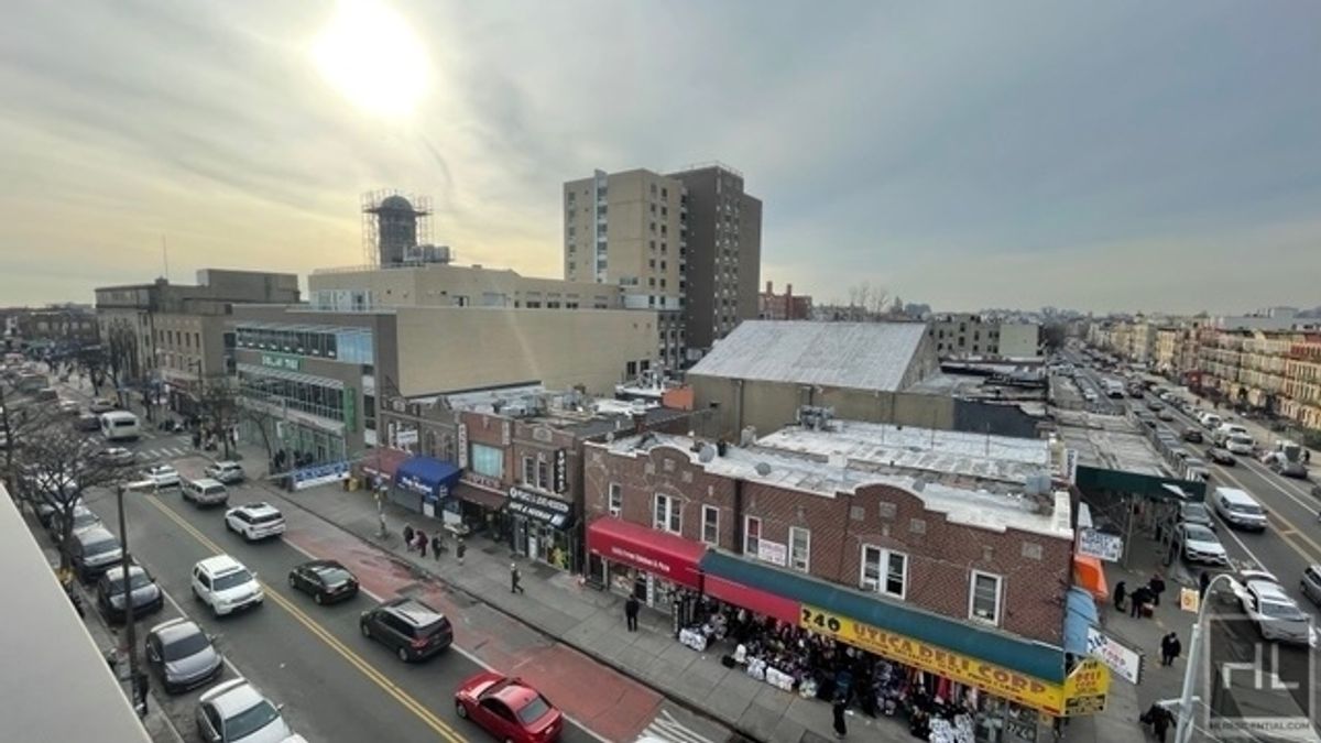 #20 photo, 237 Utica Avenue, Crown Heights , NY 11213