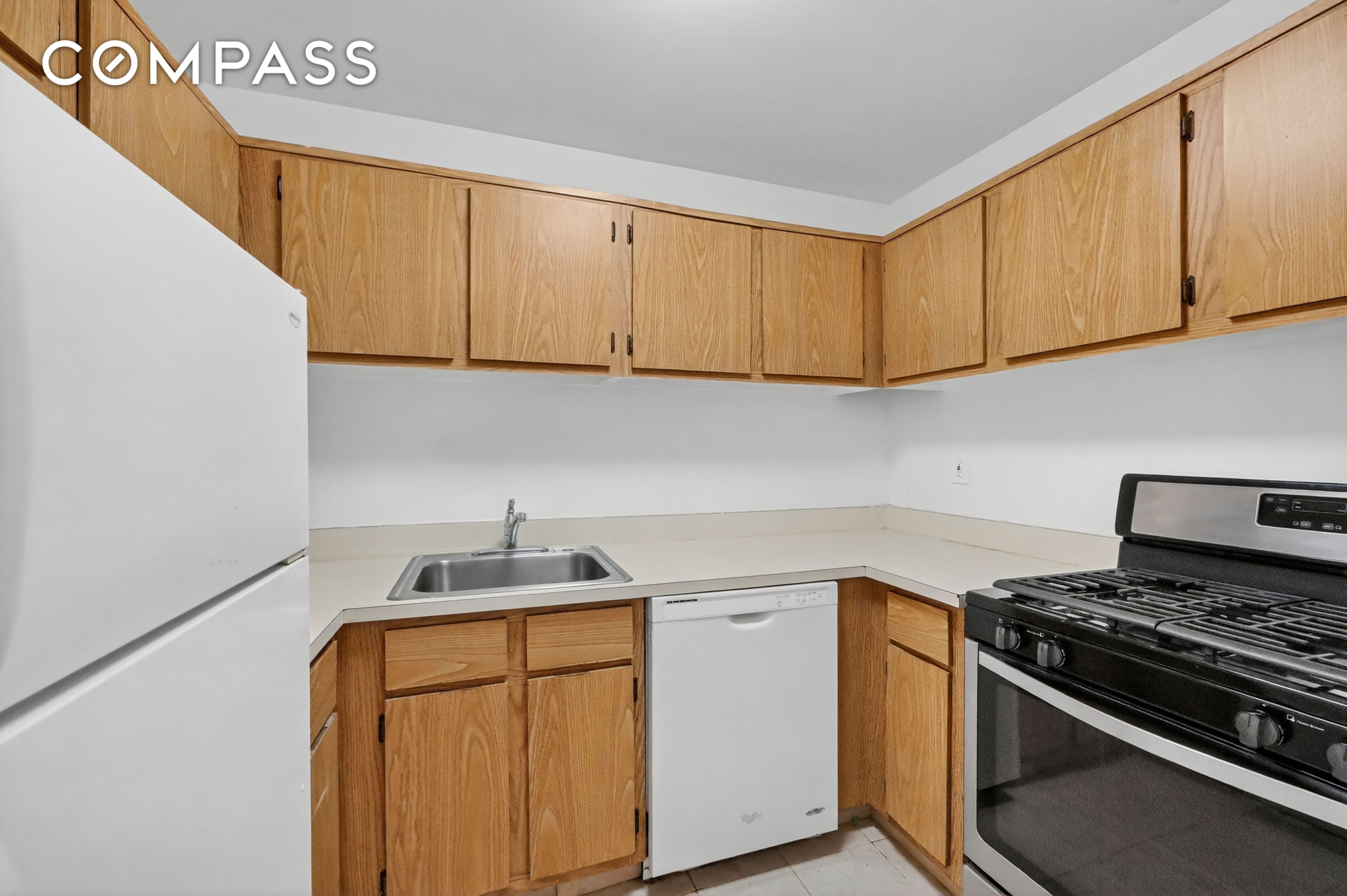 #17 photo, 81 President Street, Columbia Street Waterfront , NY 11231