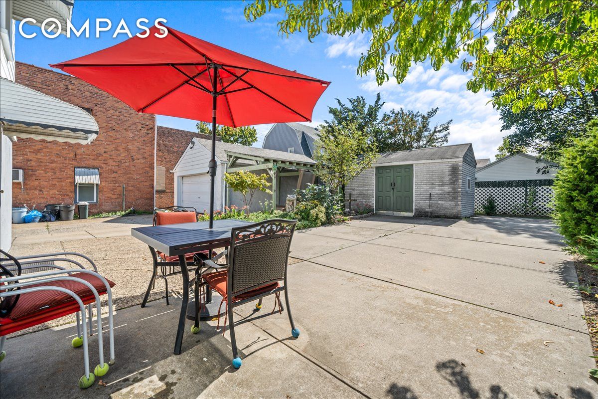 #12 photo, 100-14 159th Avenue, クイーンズ区 Old Howard Beach , NY 11414