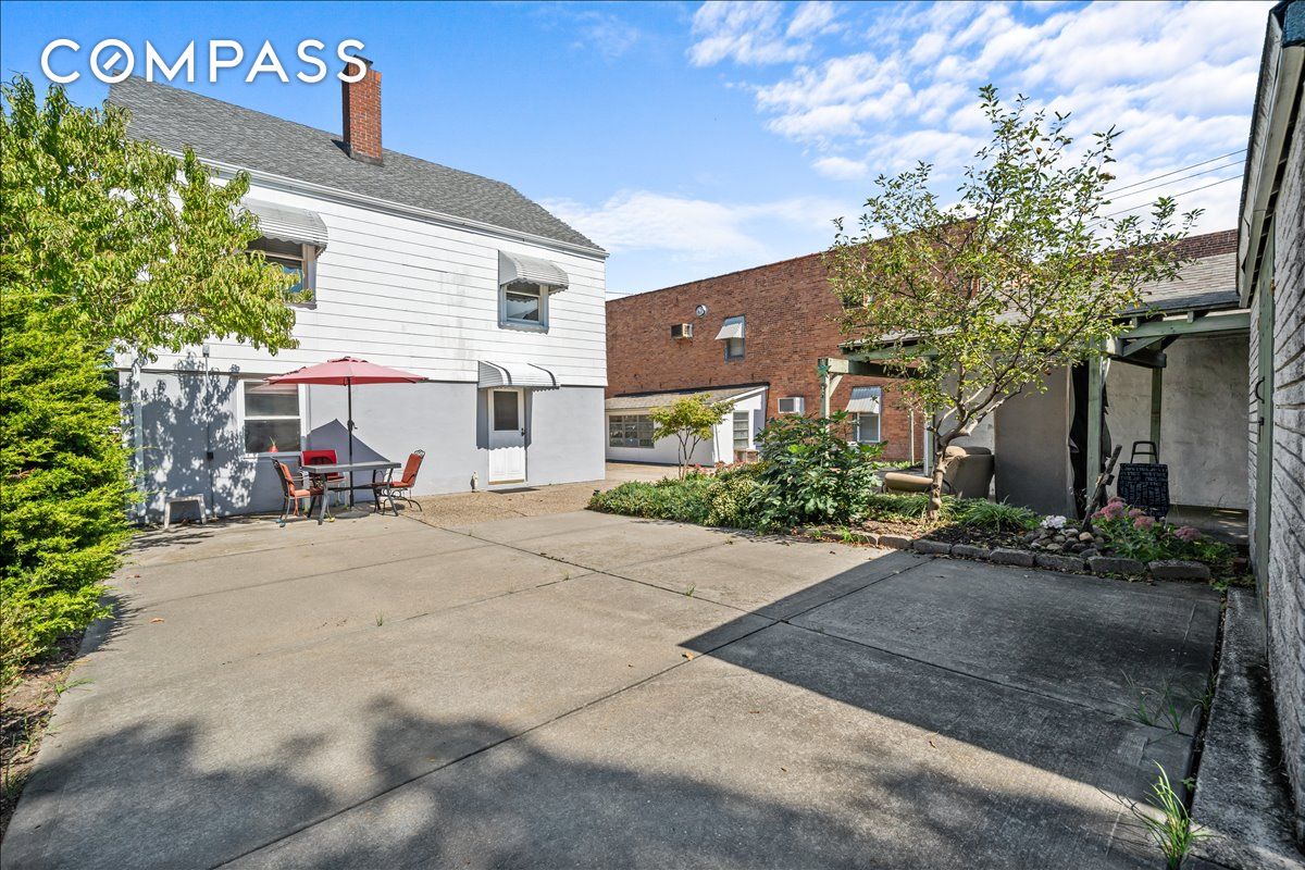 #13 photo, 100-14 159th Avenue, クイーンズ区 Old Howard Beach , NY 11414