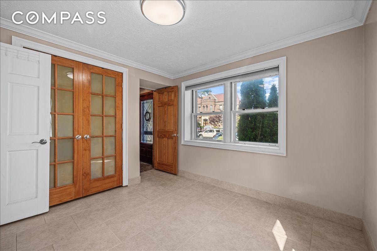 #15 photo, 100-14 159th Avenue, クイーンズ区 Old Howard Beach , NY 11414