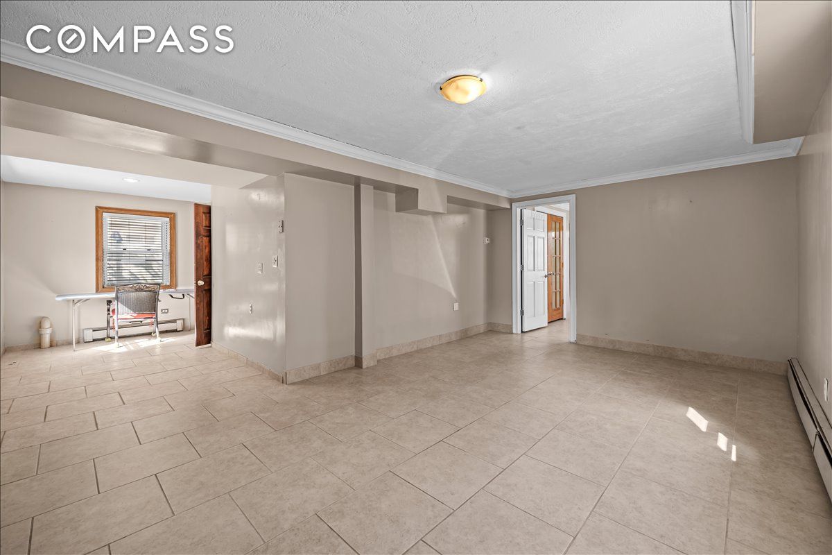 #16 photo, 100-14 159th Avenue, クイーンズ区 Old Howard Beach , NY 11414