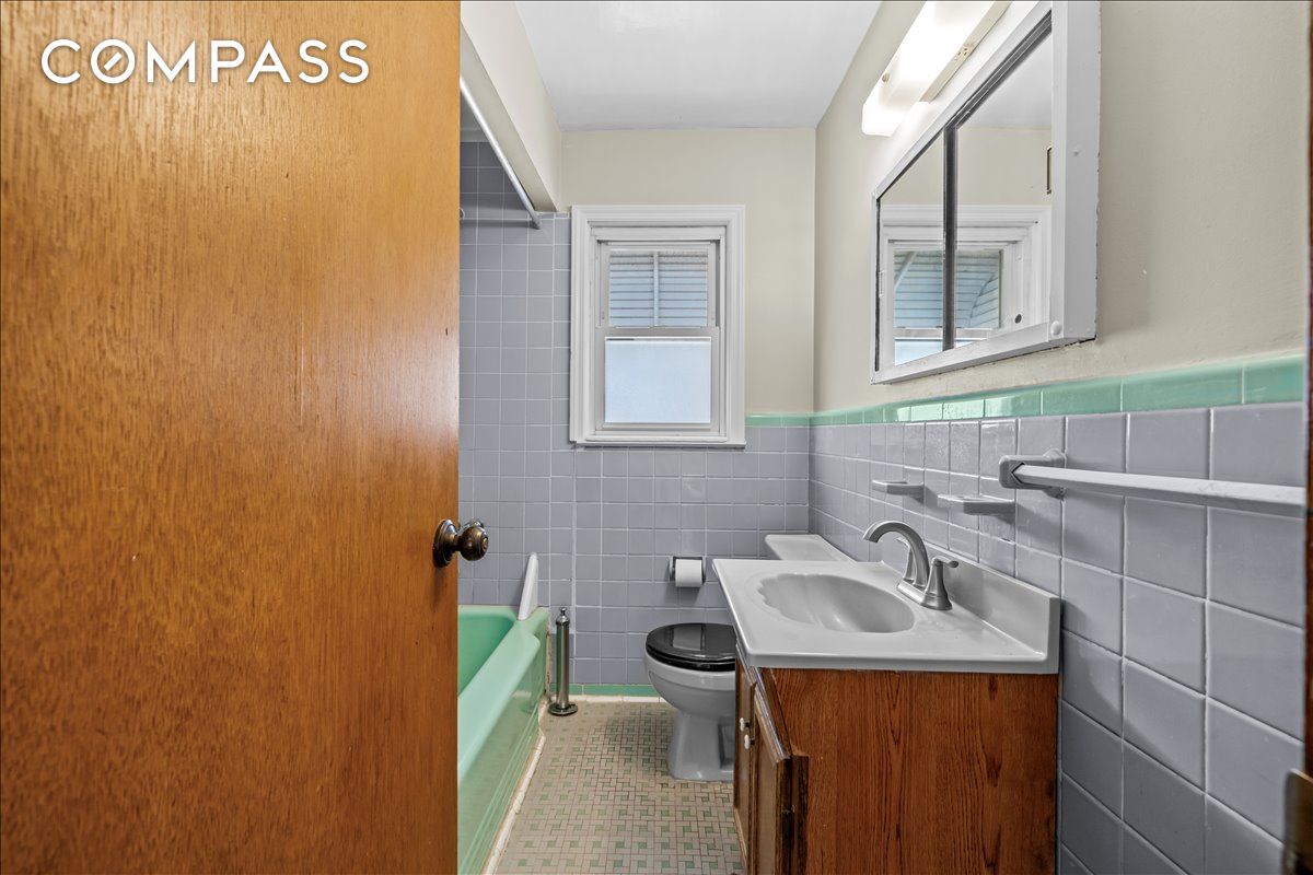 #24 photo, 100-14 159th Avenue, クイーンズ区 Old Howard Beach , NY 11414