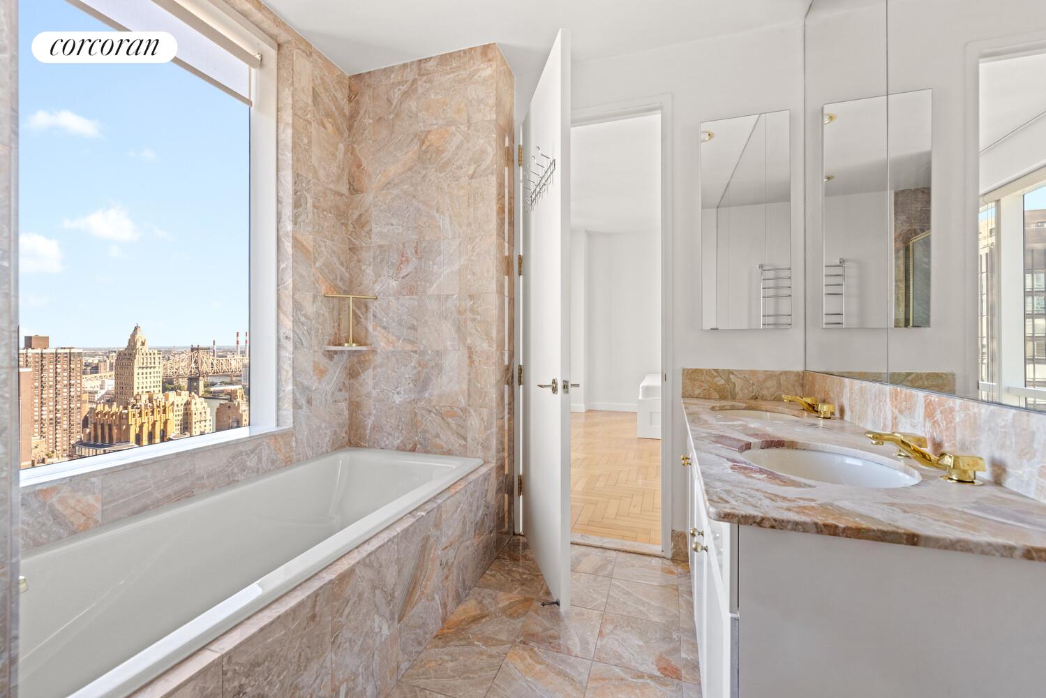 #7 photo, New York City, マンハッタン Turtle Bay , NY 10017