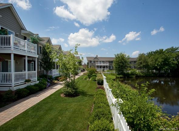 #2 photo, 8 Willowbrook Avenue, サフォーク郡 Bay Shore , NY 11706