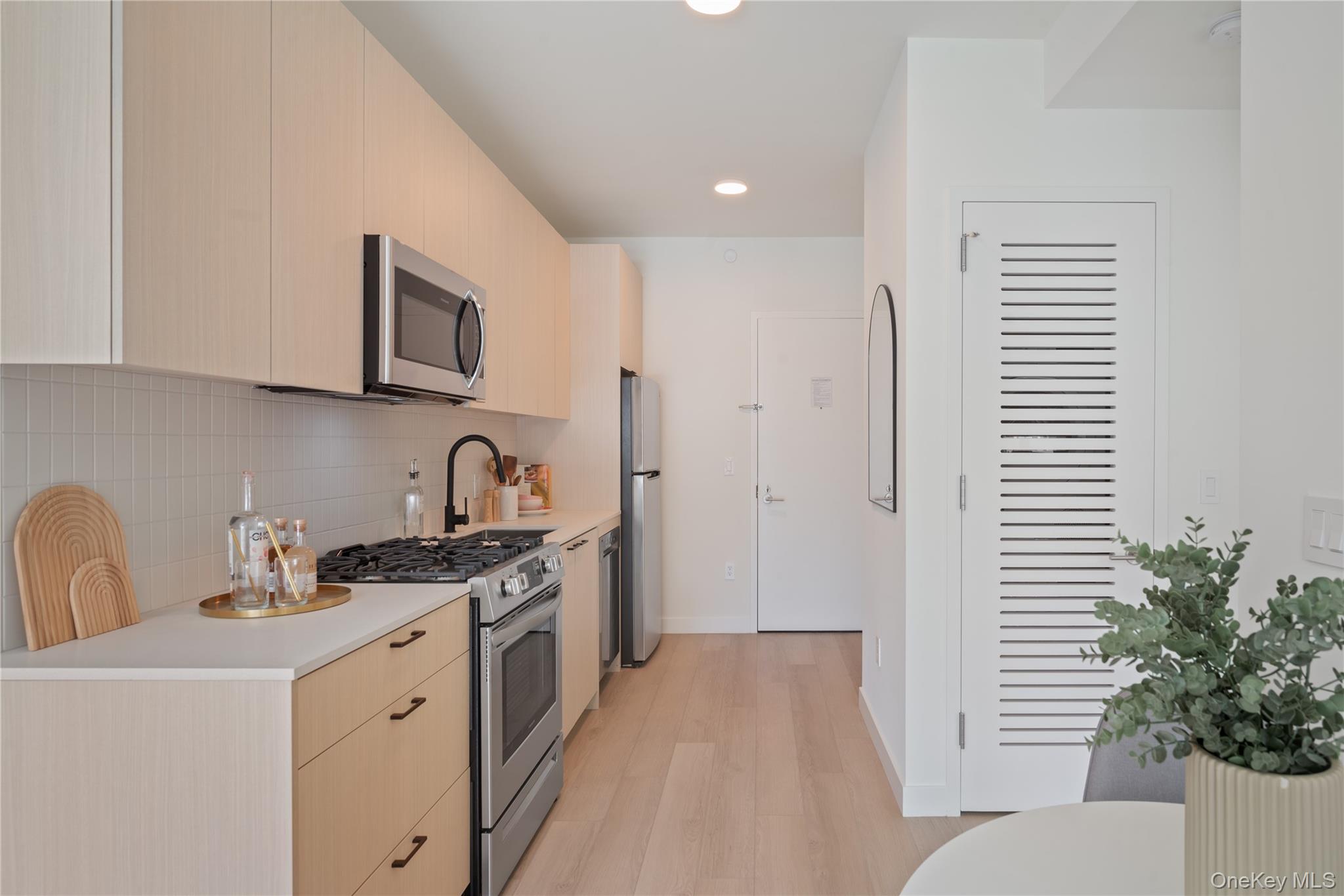 #7 photo, 15310 Unit 103 88th Avenue, Jamaica , NY 11432