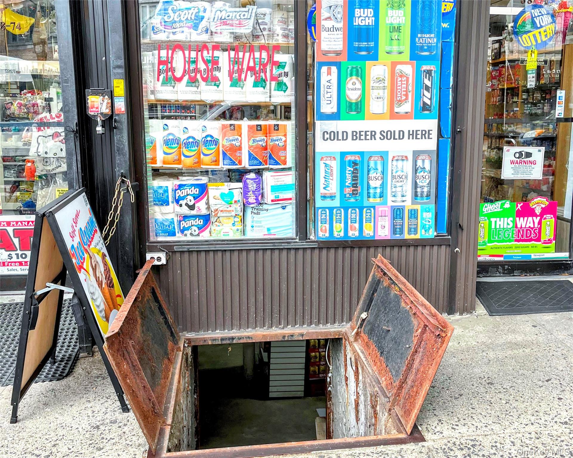 #11 photo, 6874 Fresh Pond Road, クイーンズ区 Ridgewood , NY 11385