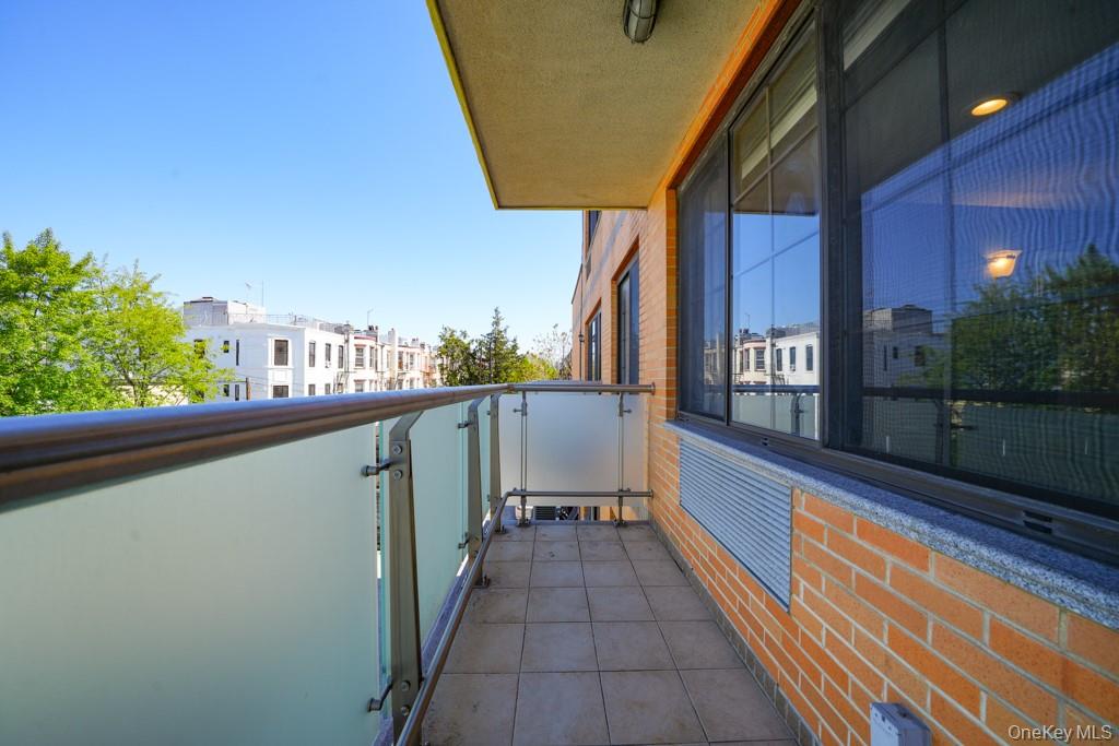 #13 photo, 311 Saint Nicholas Avenue, クイーンズ区 Ridgewood , NY 11385