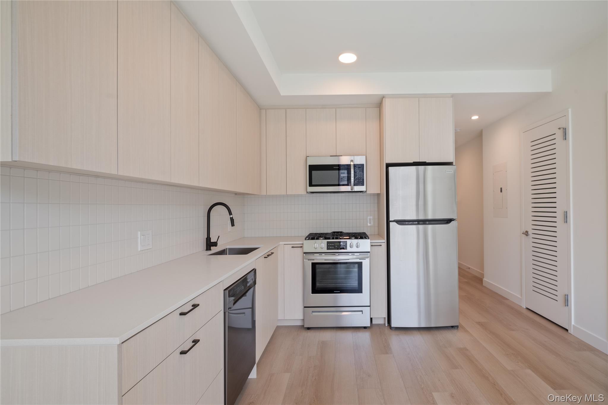 #9 photo, 15310 Unit 915 88th Avenue, Jamaica , NY 11432