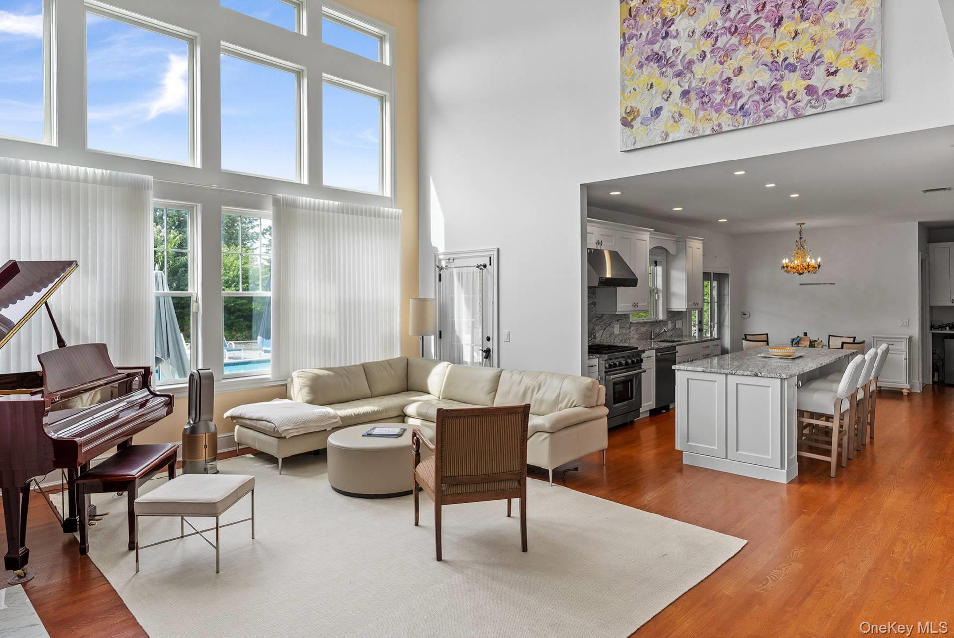 #12 photo, 4 Spring Lane, サフォーク郡 Southampton , NY 11968