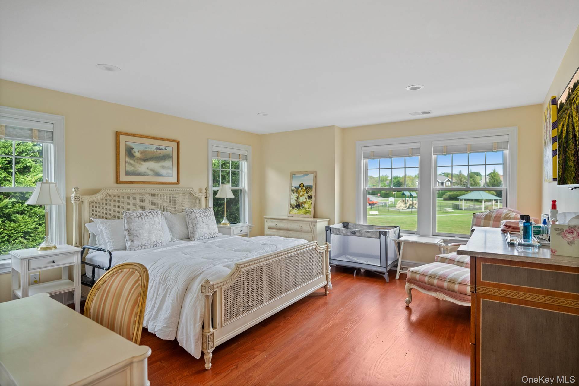 #18 photo, 4 Spring Lane, サフォーク郡 Southampton , NY 11968