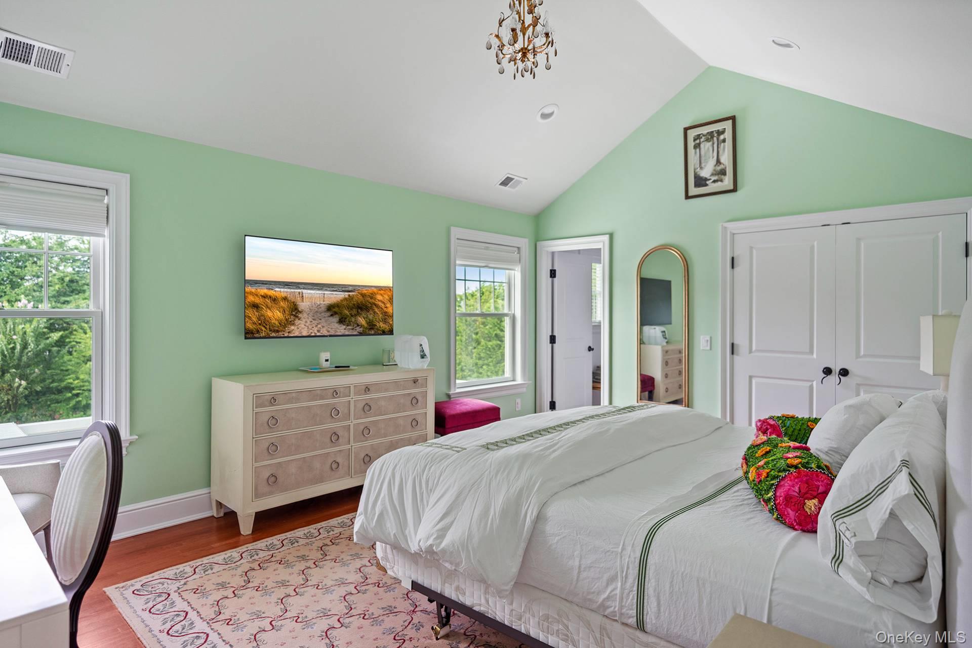 #20 photo, 4 Spring Lane, サフォーク郡 Southampton , NY 11968