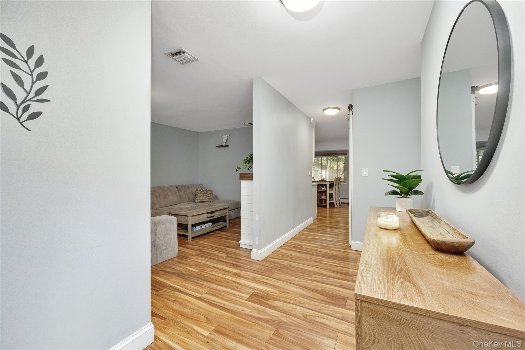 #13 photo, 11 Cobblestone Drive, サフォーク郡 Ridge , NY 11961