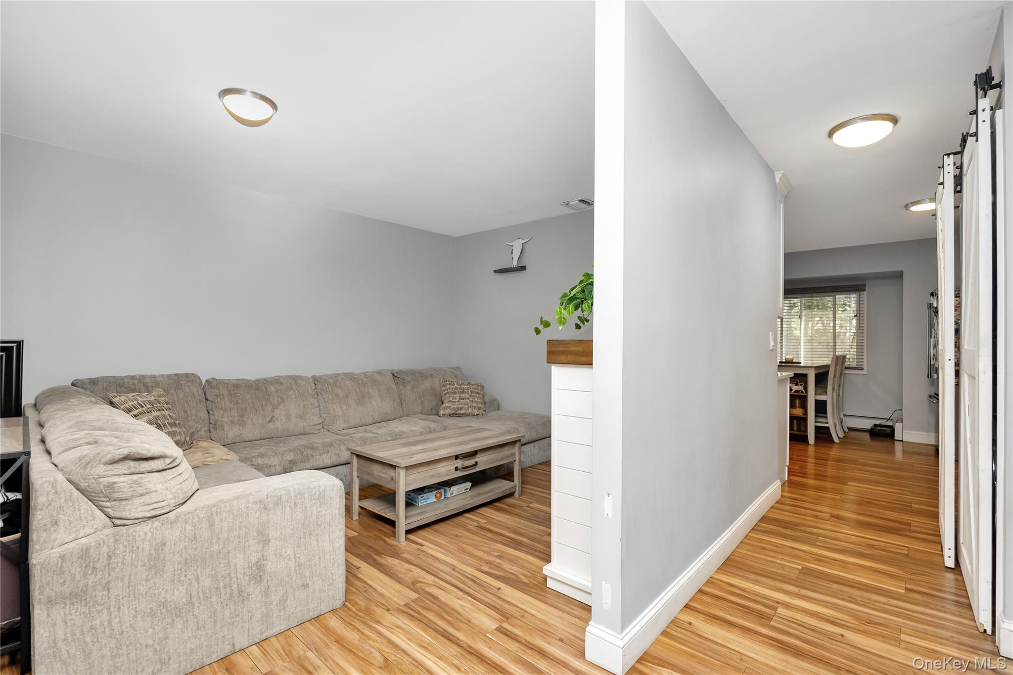 #14 photo, 11 Cobblestone Drive, サフォーク郡 Ridge , NY 11961