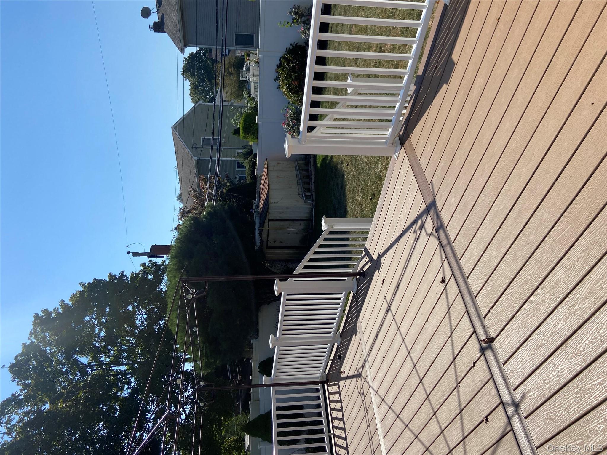 #19 photo, 18 Hitchcock Lane, Farmingdale , NY 11735